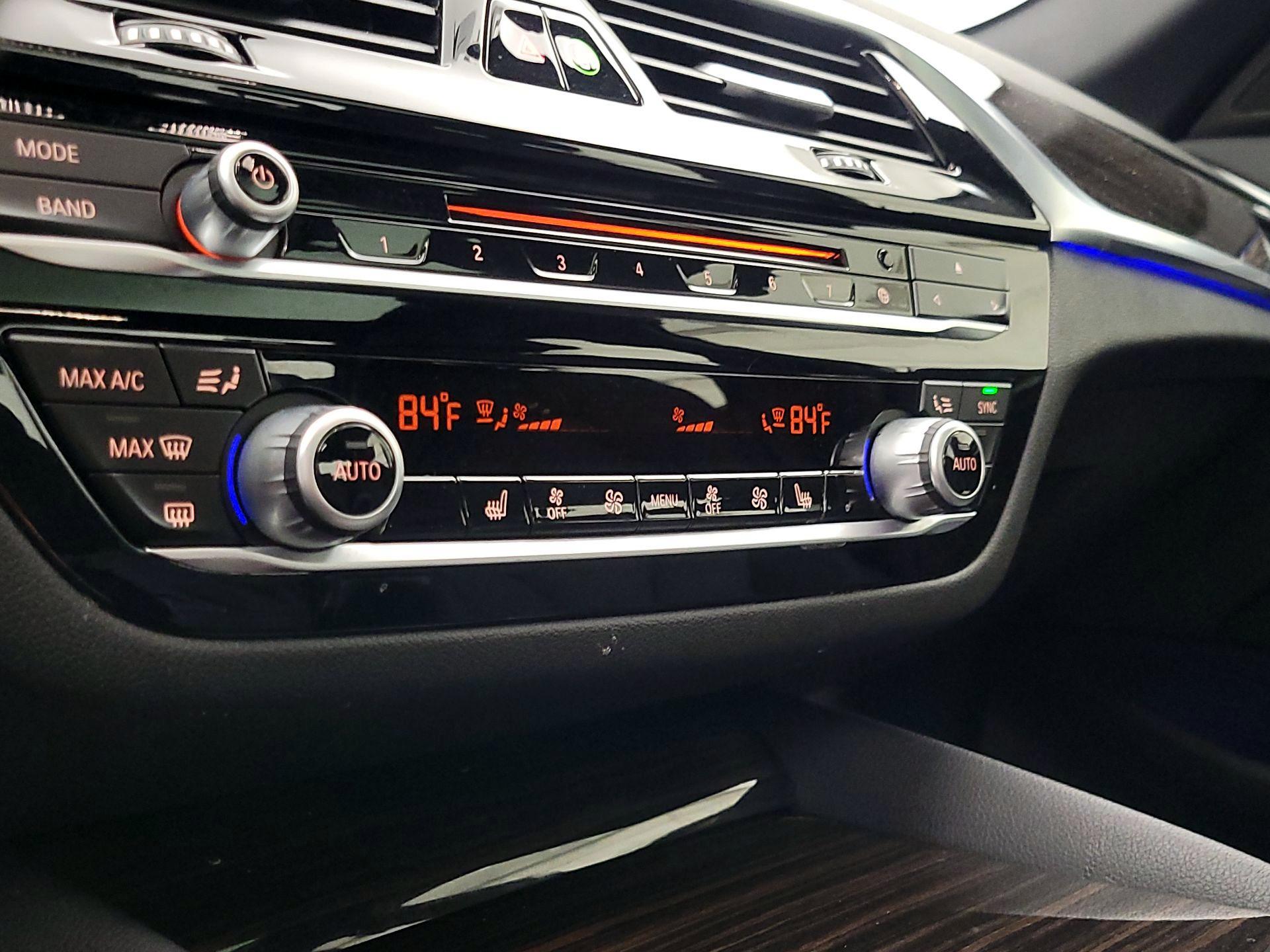 Thumbnail: 2018 BMW 5 Series - 16