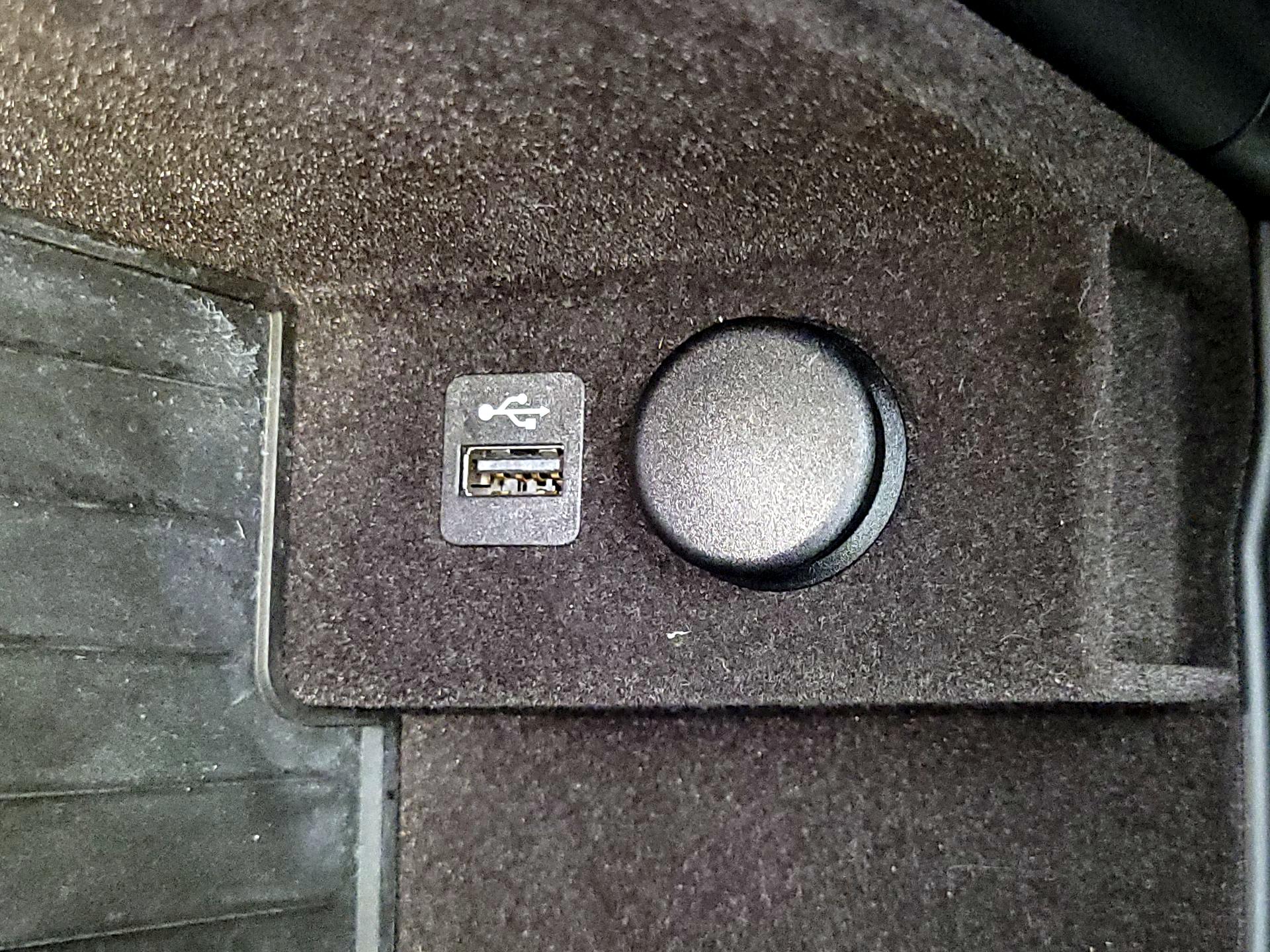 Thumbnail: 2018 BMW 5 Series - 18