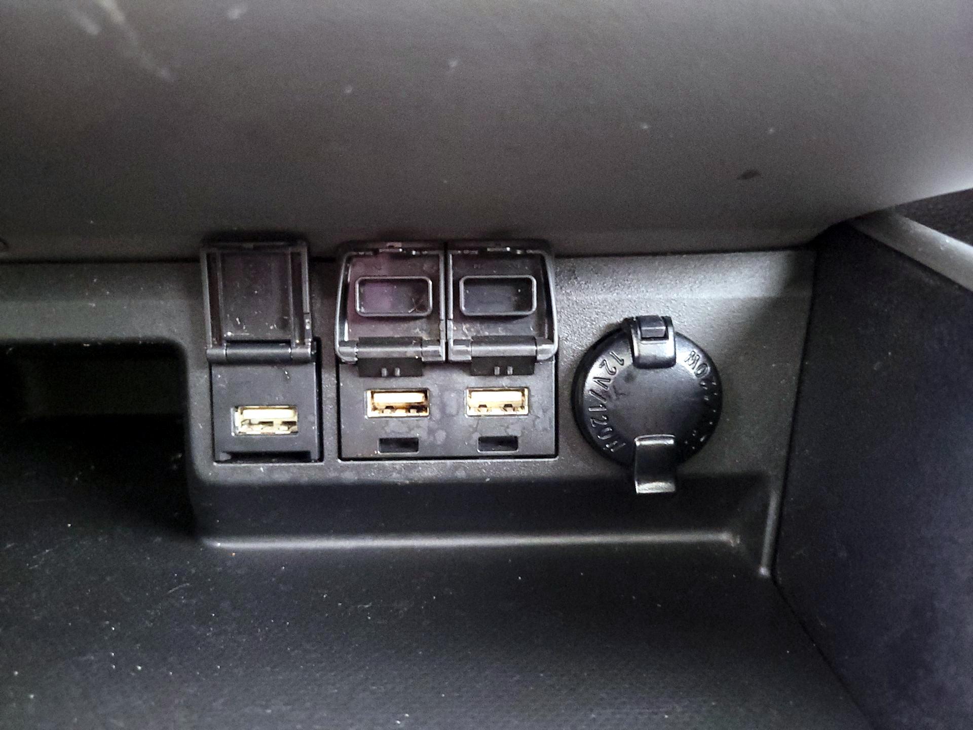 Thumbnail: 2021 Toyota Highlander - 18