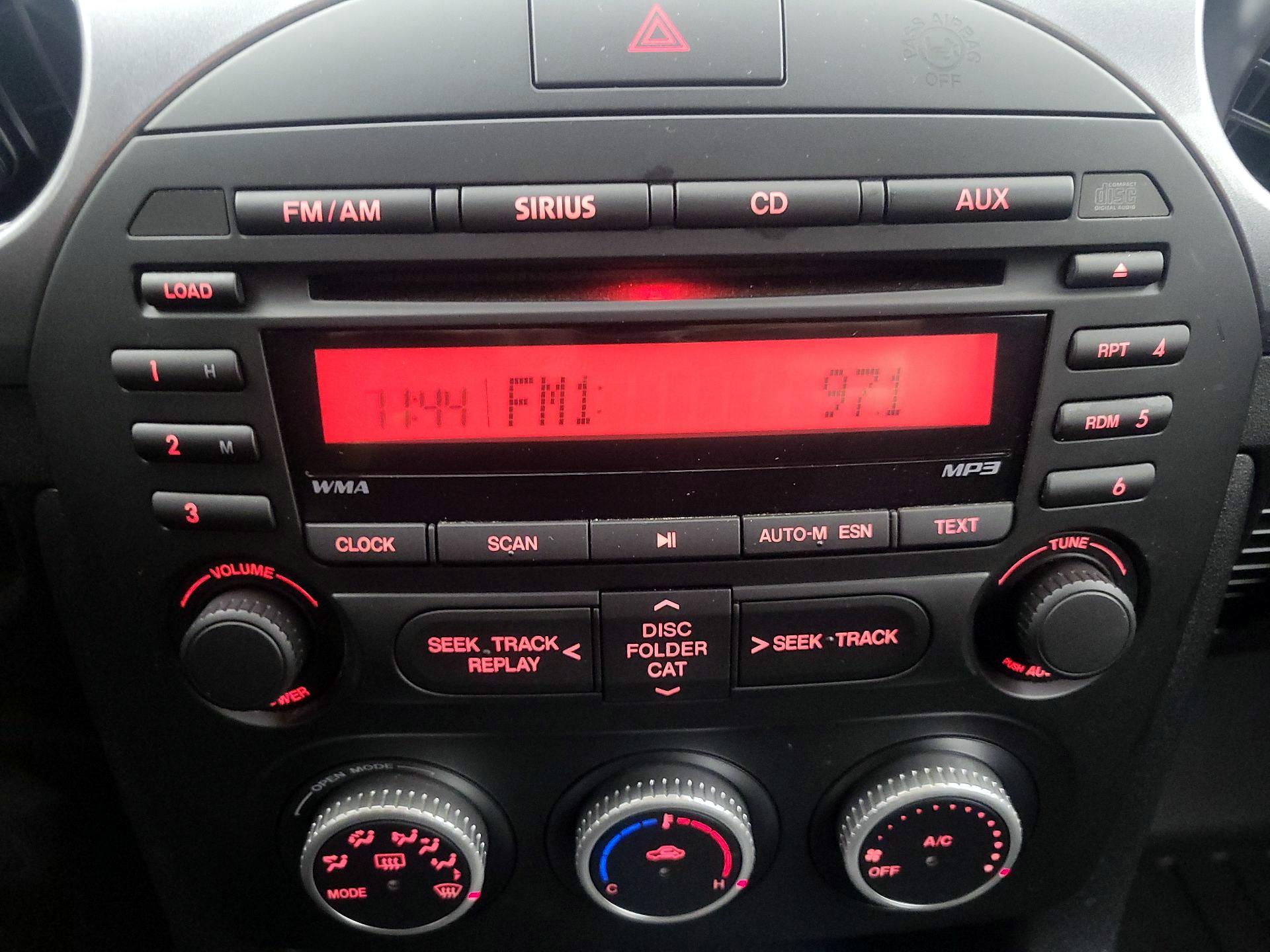 Thumbnail: 2014 Mazda MX-5 Miata - 14