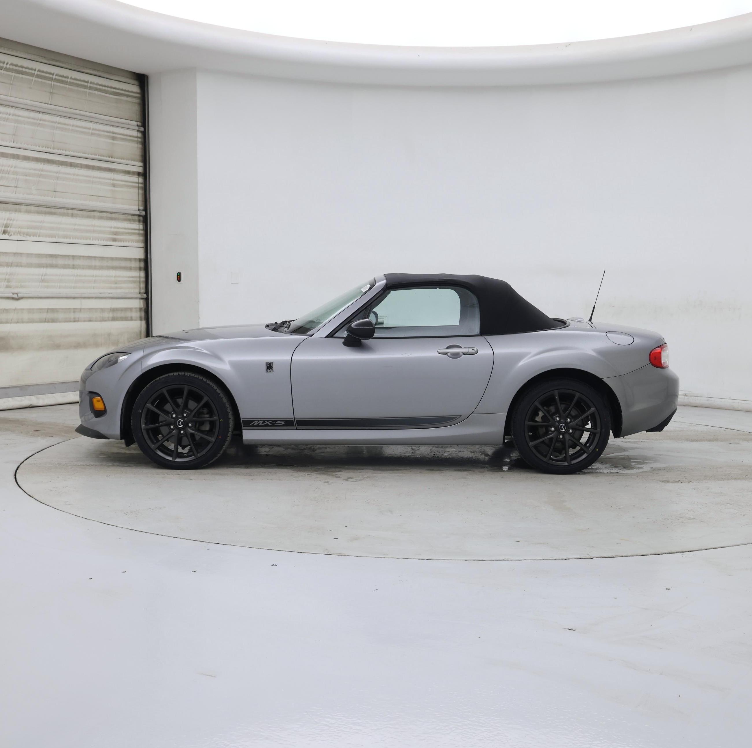 Thumbnail: 2014 Mazda MX-5 Miata - 3