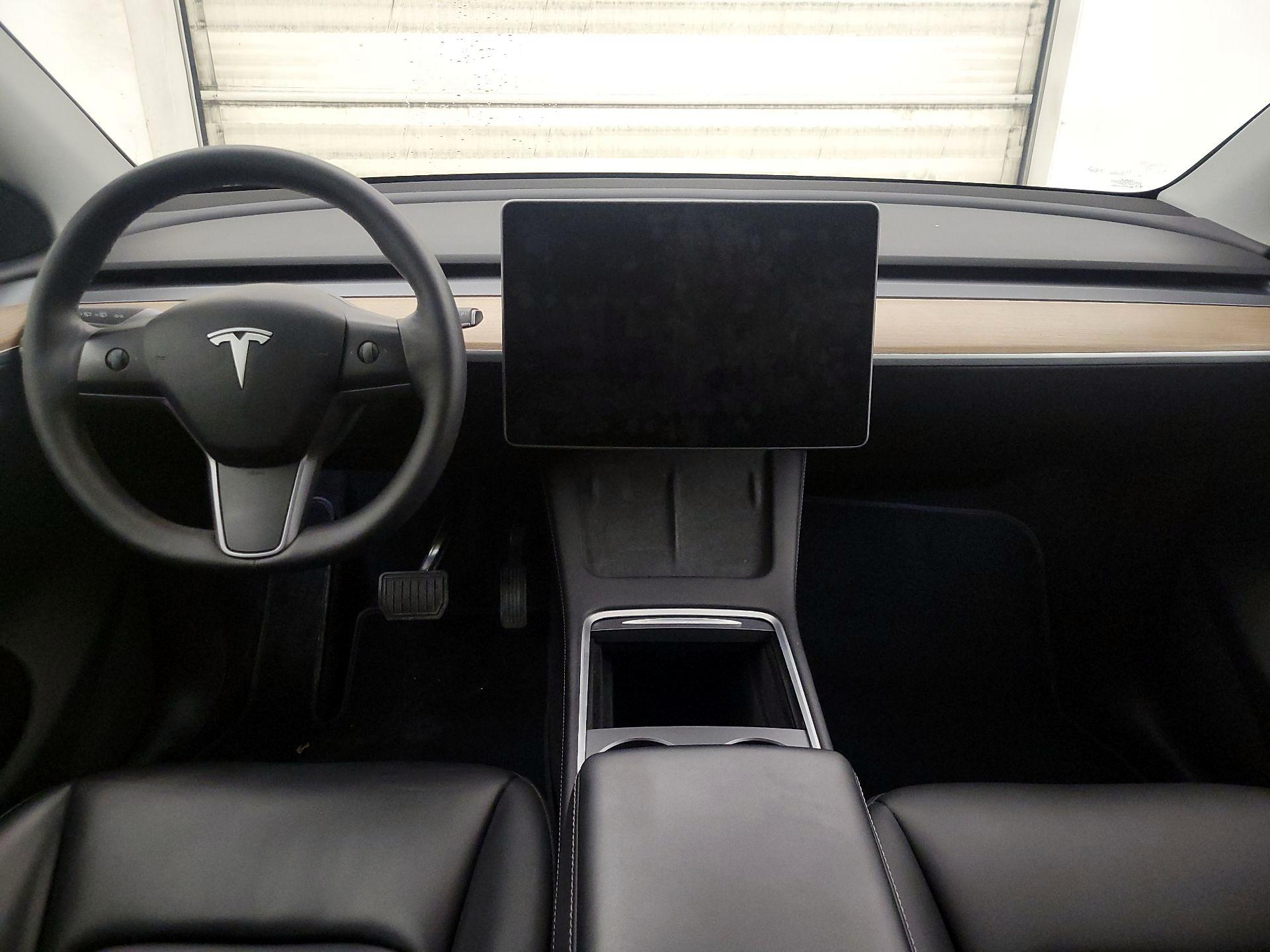 Thumbnail: 2024 Tesla Model Y - 9