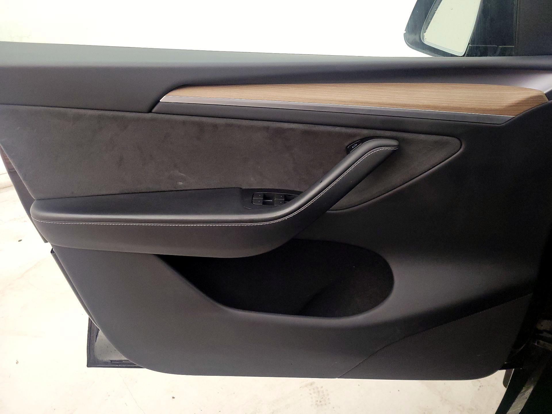 Thumbnail: 2024 Tesla Model Y - 12