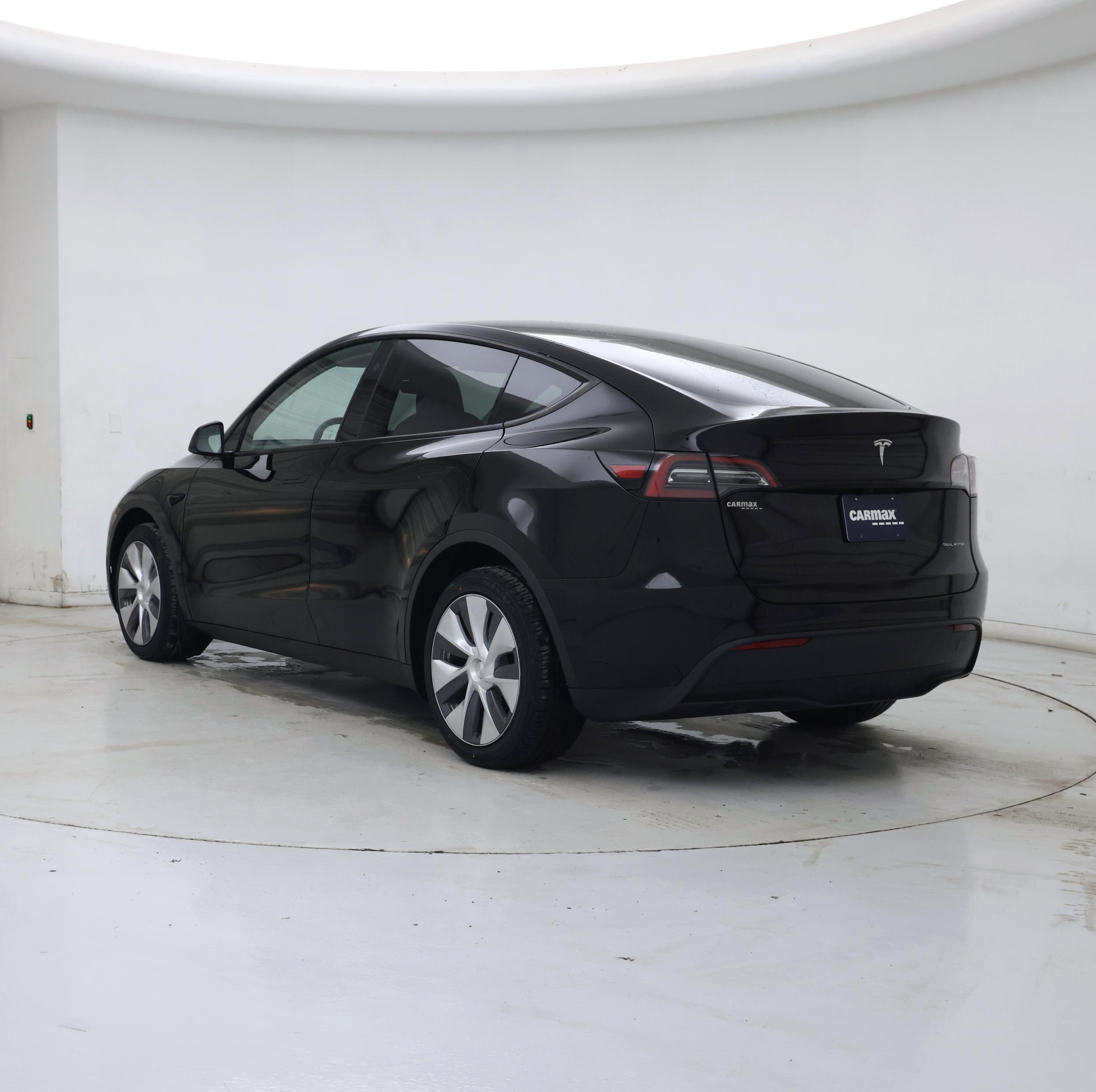 Thumbnail: 2024 Tesla Model Y - 2