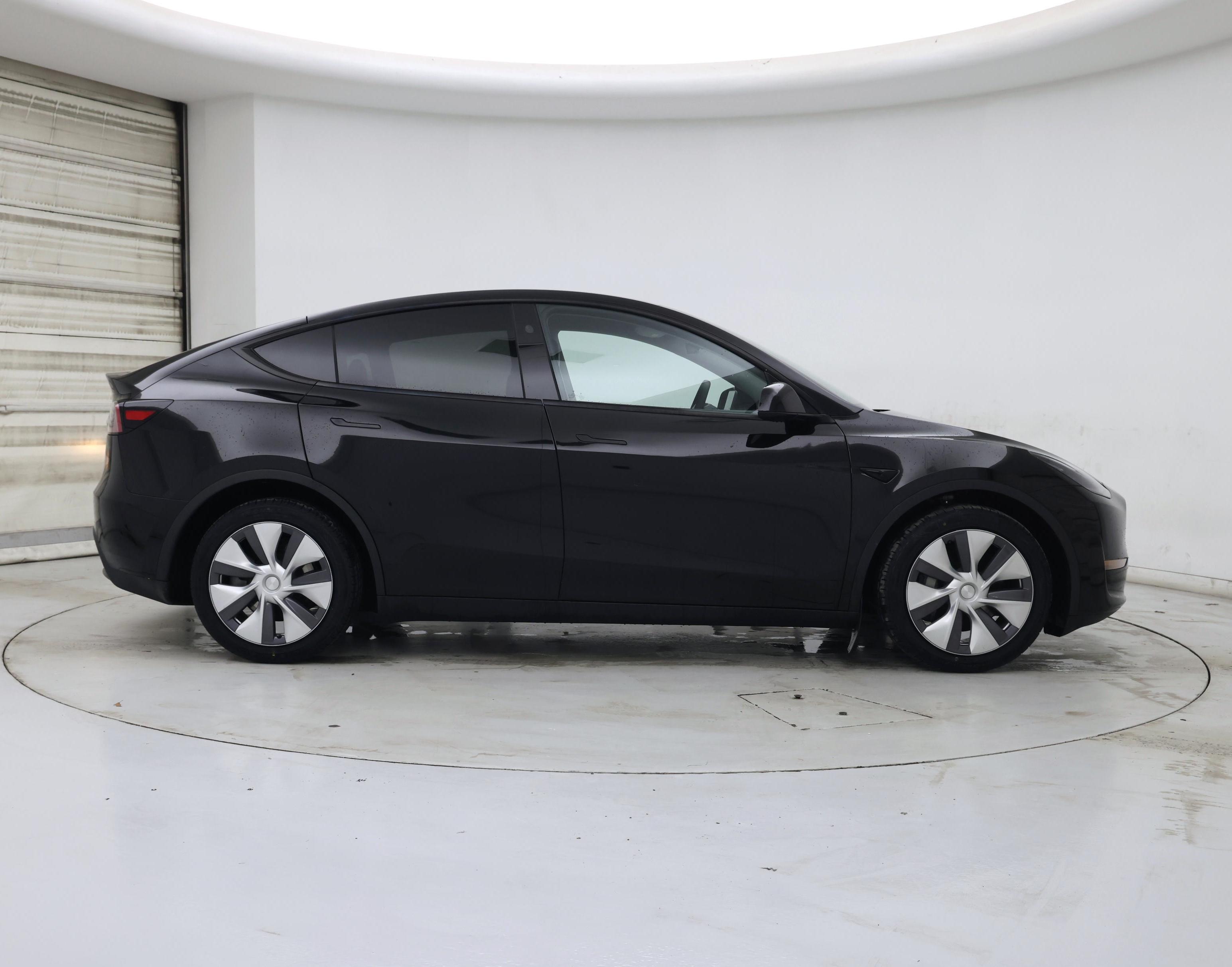 Thumbnail: 2024 Tesla Model Y - 7