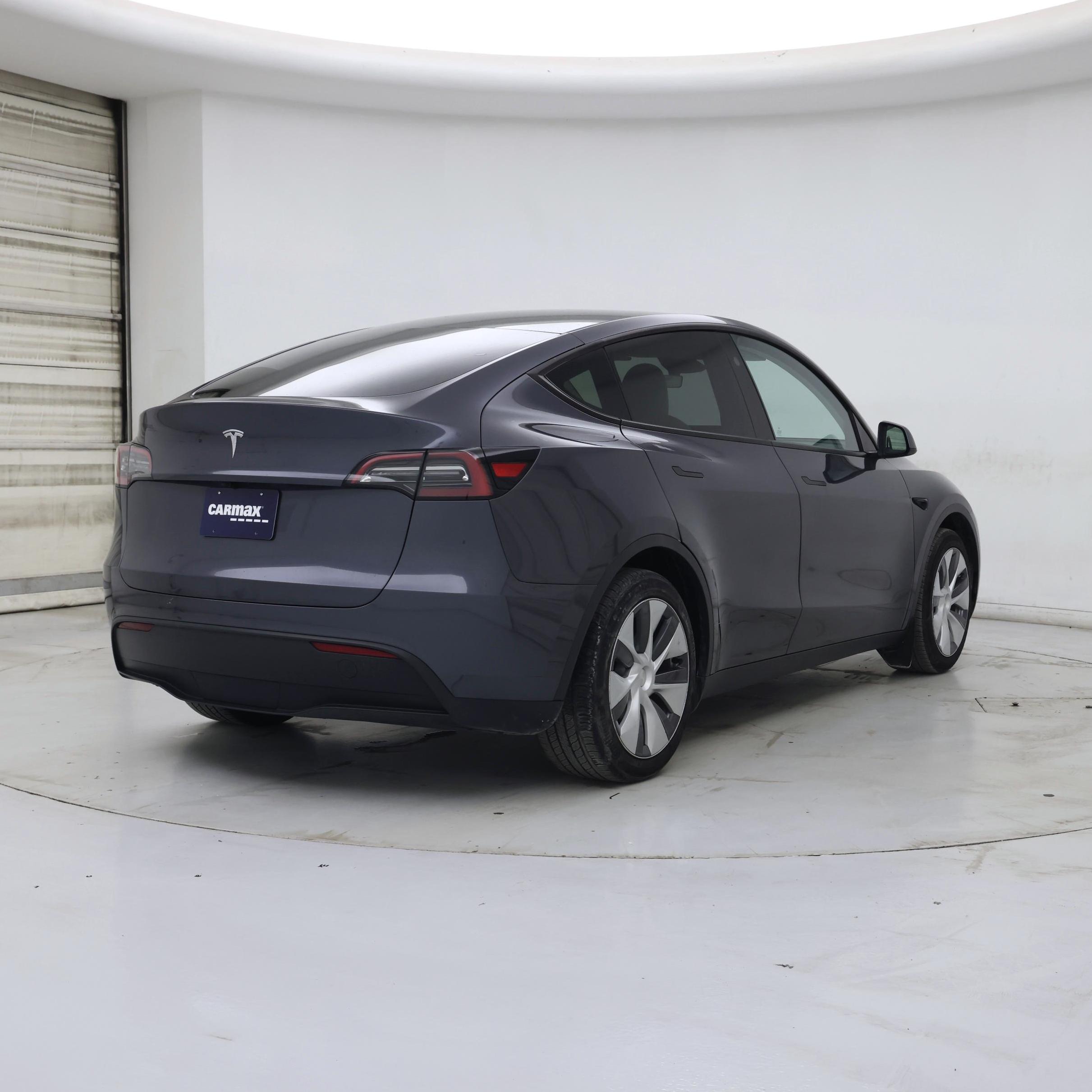 Thumbnail: 2023 Tesla Model Y - 8