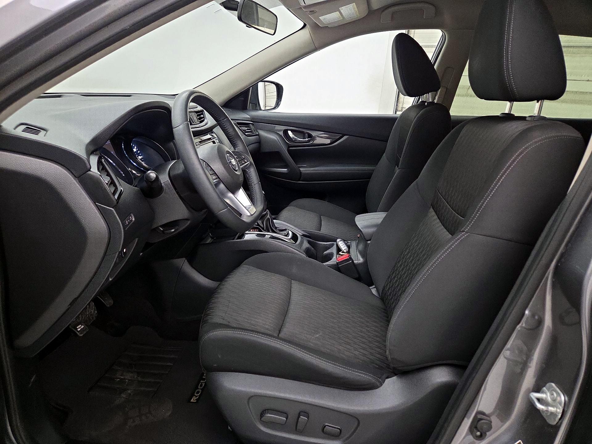 Thumbnail: 2018 Nissan Rogue - 11