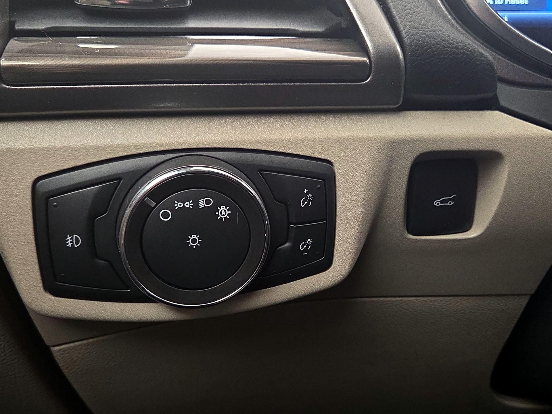 Thumbnail: 2017 Ford Fusion - 13