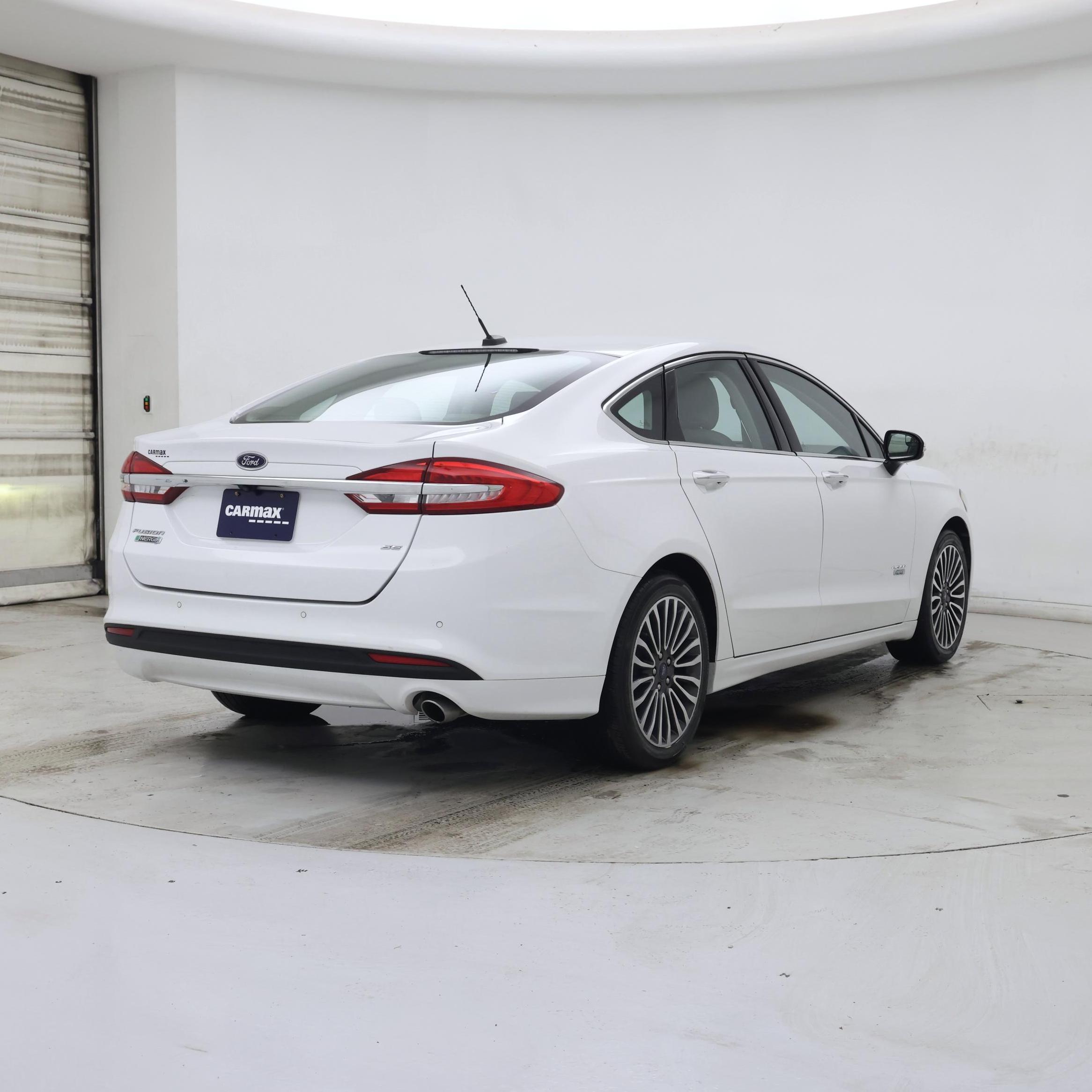 Thumbnail: 2017 Ford Fusion - 8