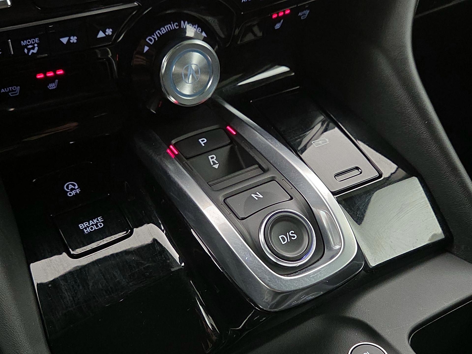 Thumbnail: 2022 Acura MDX - 18