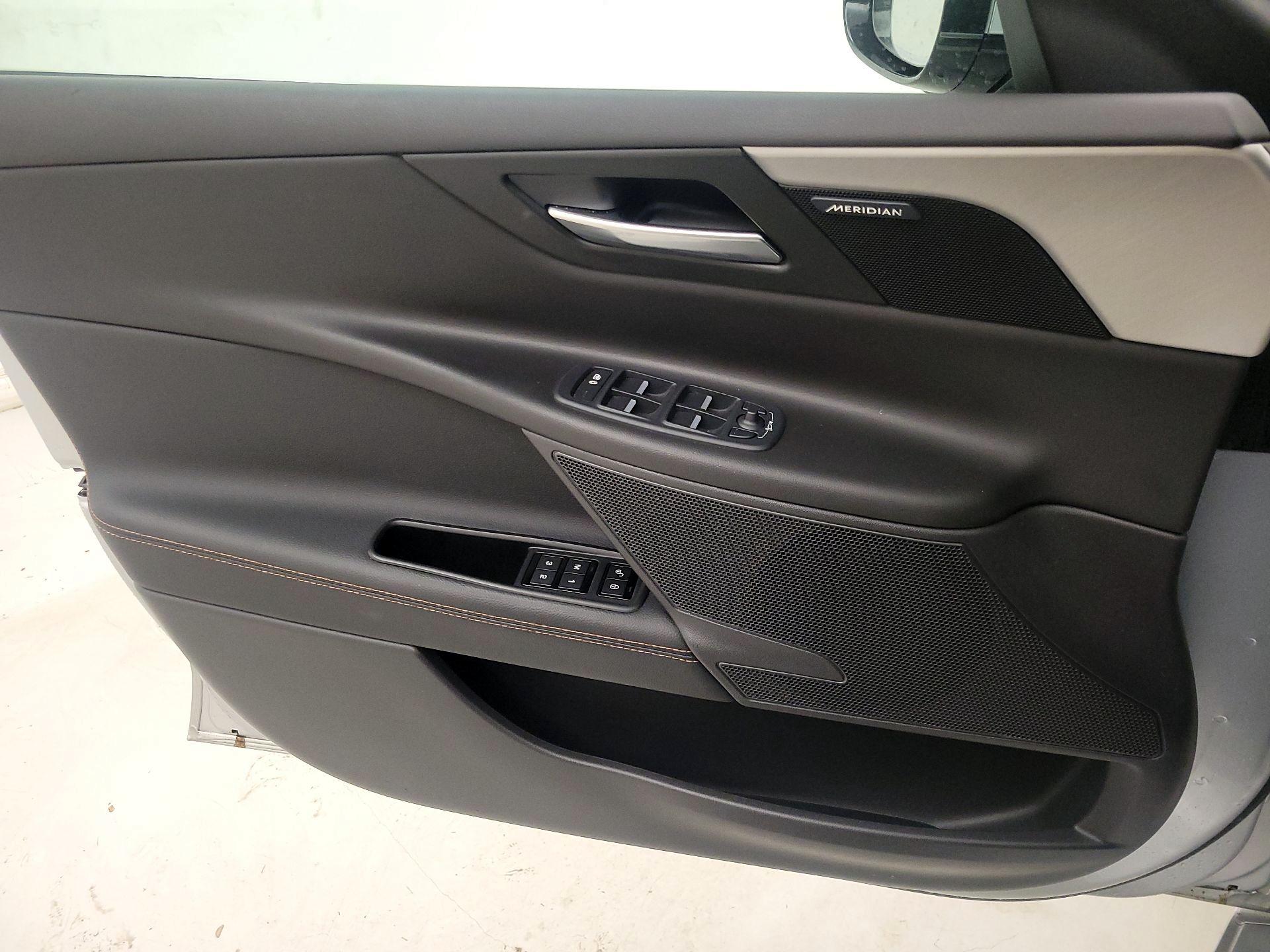 Thumbnail: 2017 Jaguar XE - 12