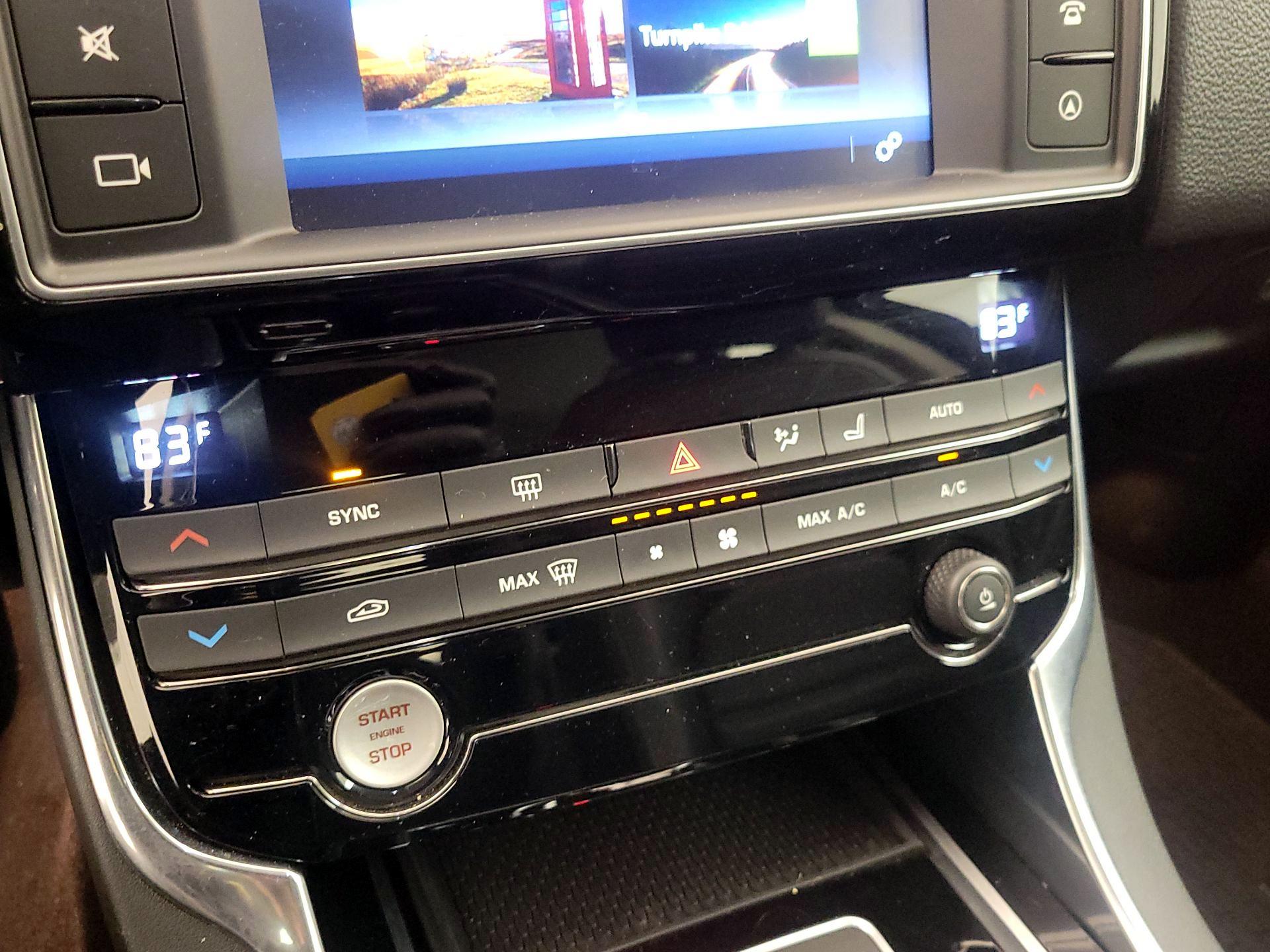 Thumbnail: 2017 Jaguar XE - 16