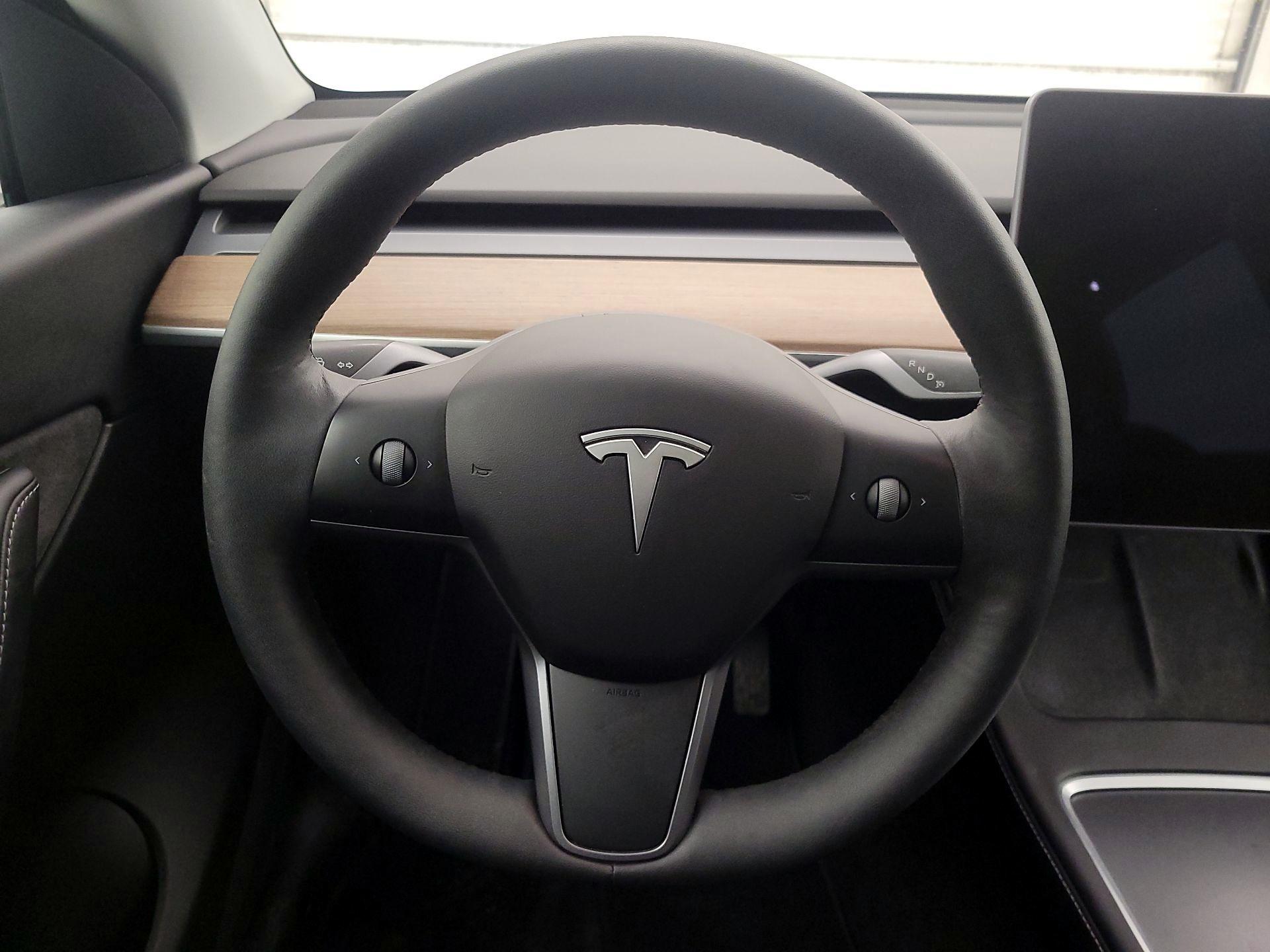 Thumbnail: 2022 Tesla Model Y - 10