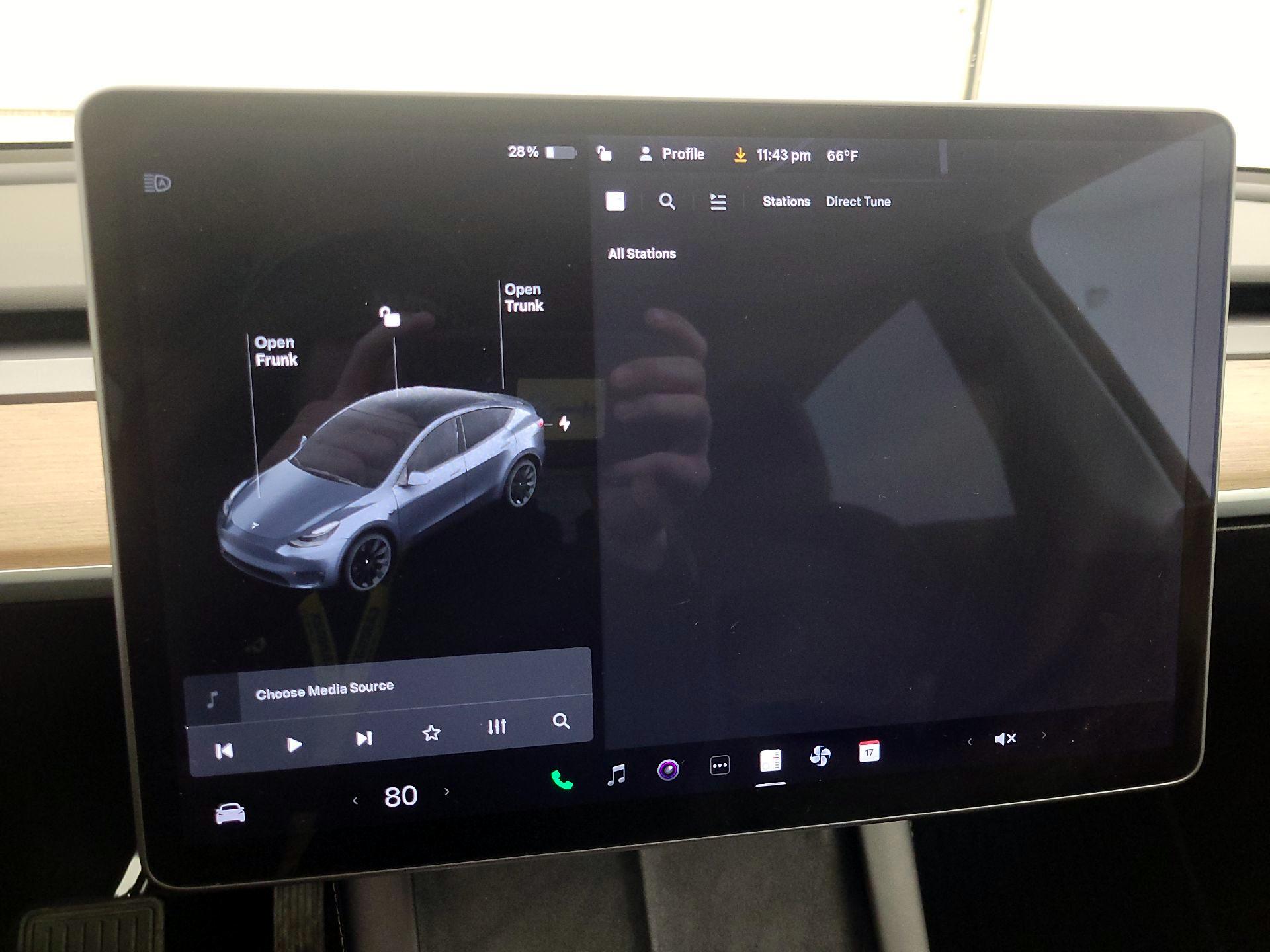 Thumbnail: 2022 Tesla Model Y - 15