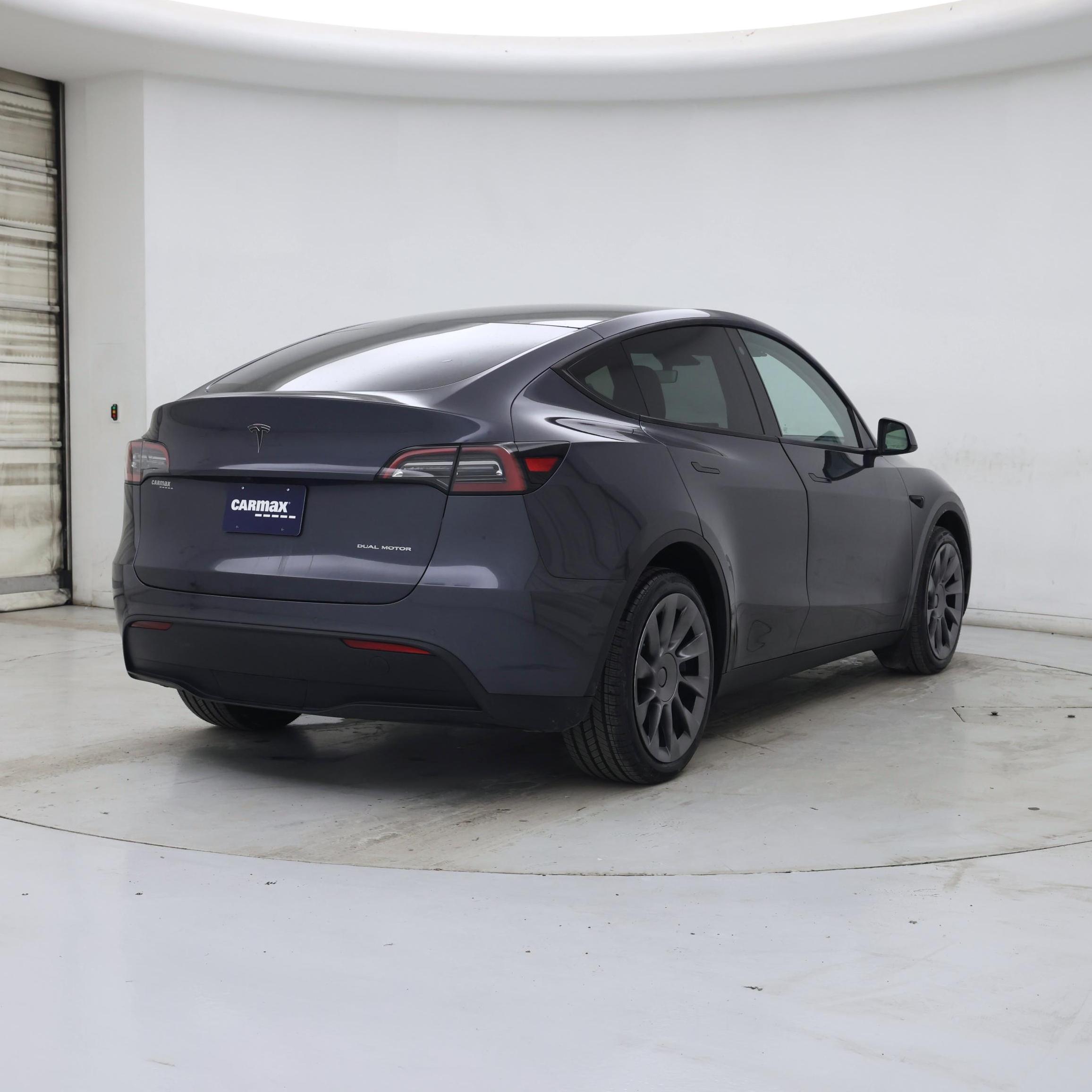 Thumbnail: 2022 Tesla Model Y - 8