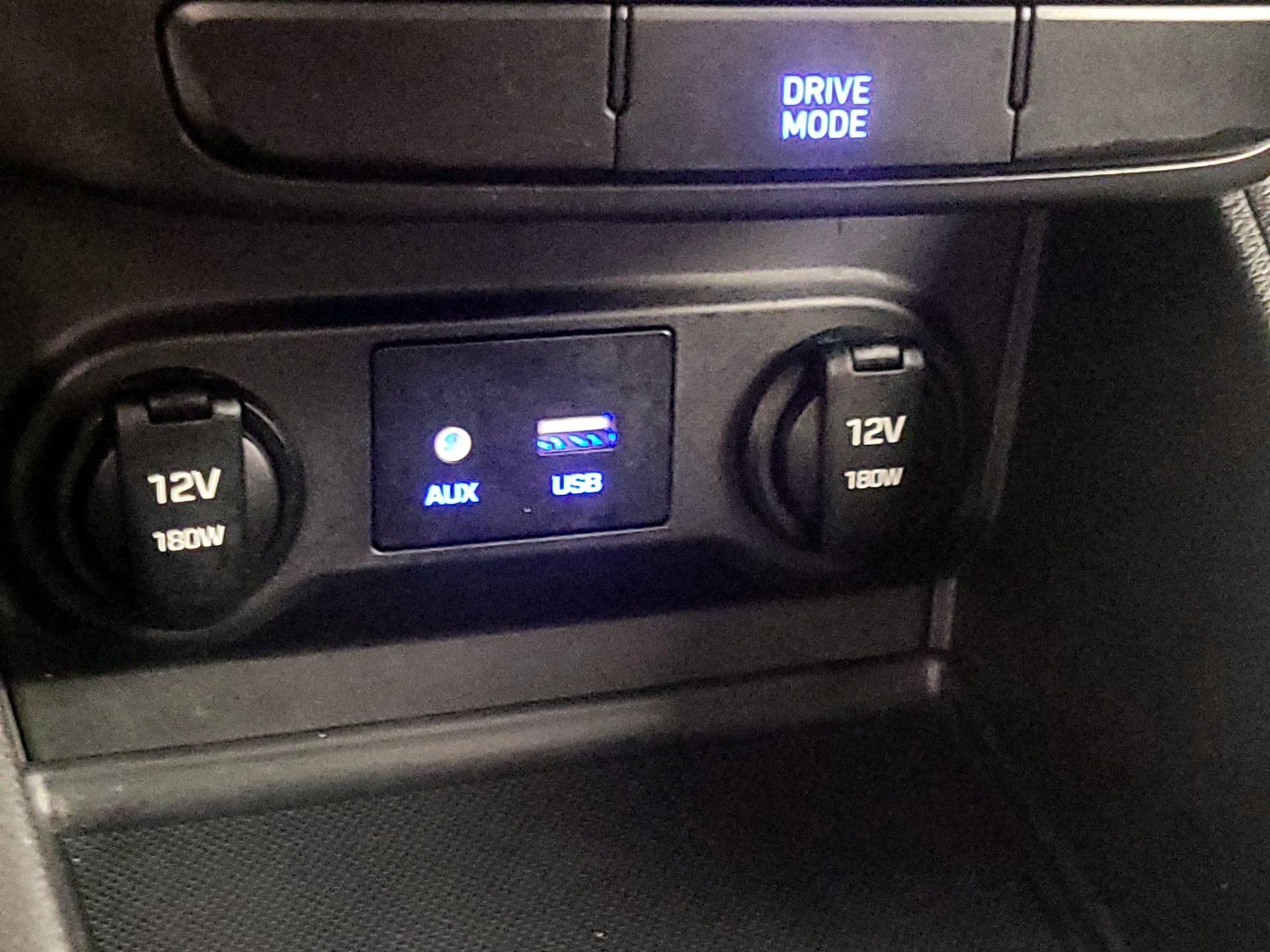 Thumbnail: 2021 Hyundai Accent - 18