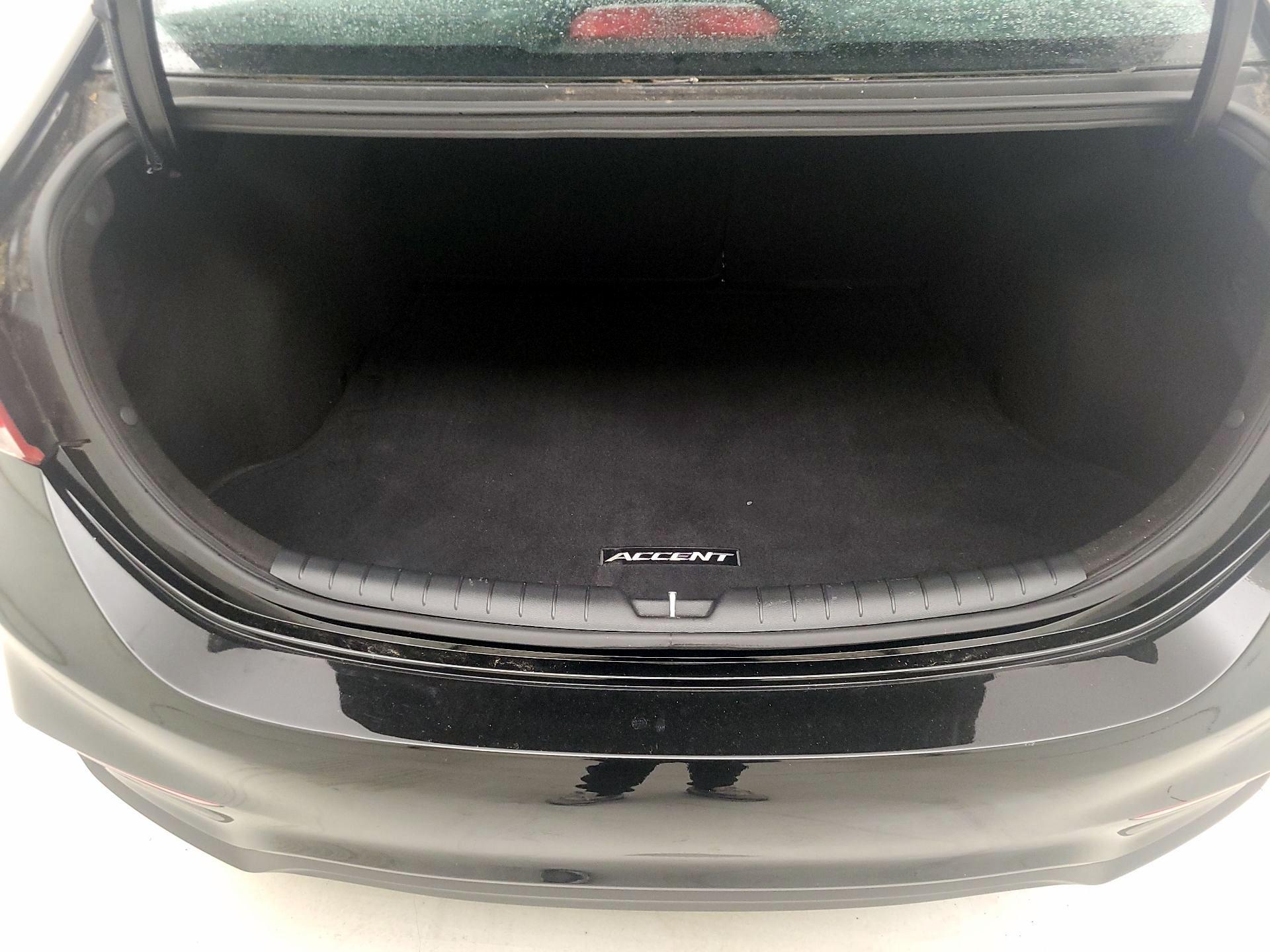 Thumbnail: 2021 Hyundai Accent - 20