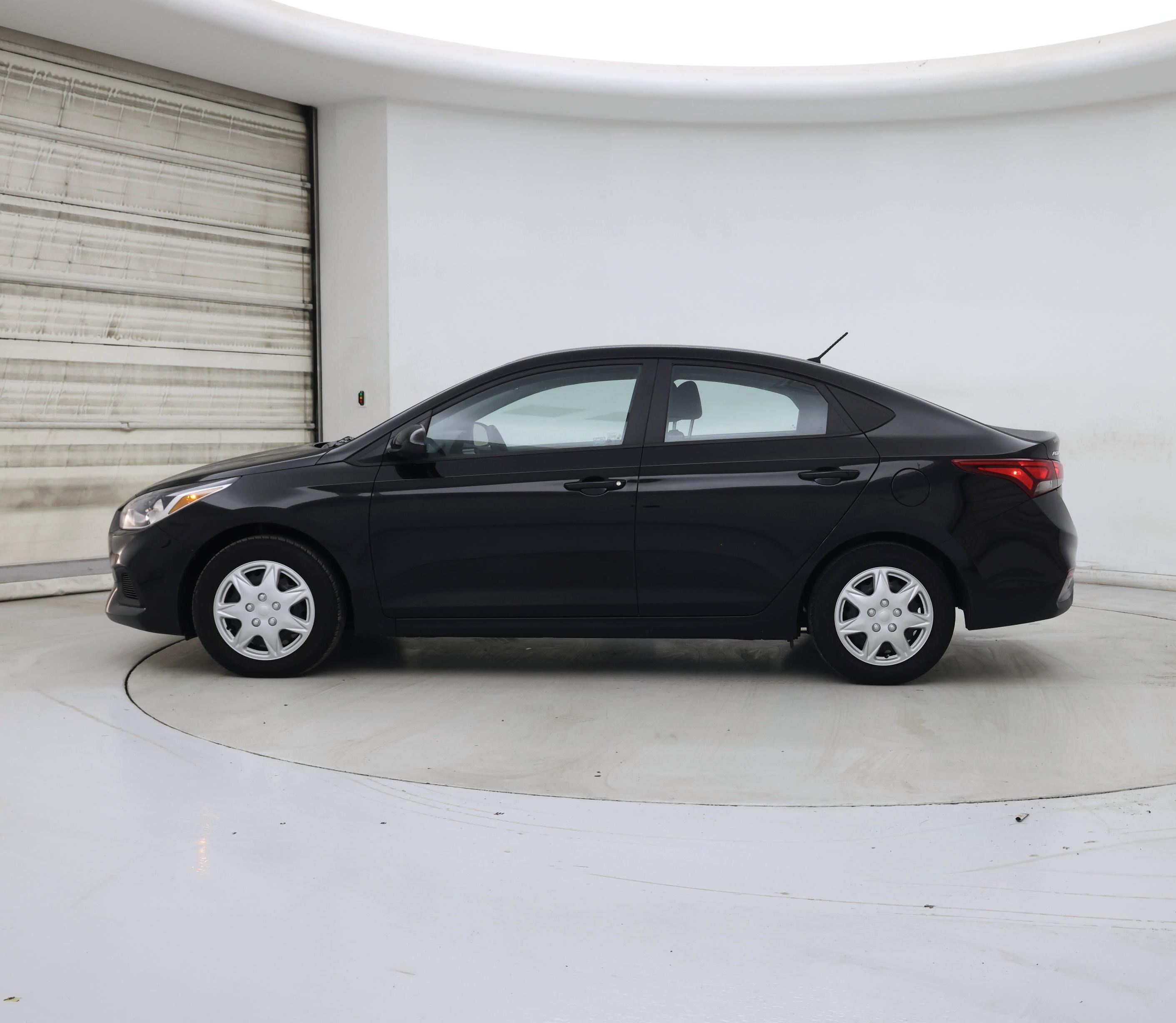 Thumbnail: 2021 Hyundai Accent - 3