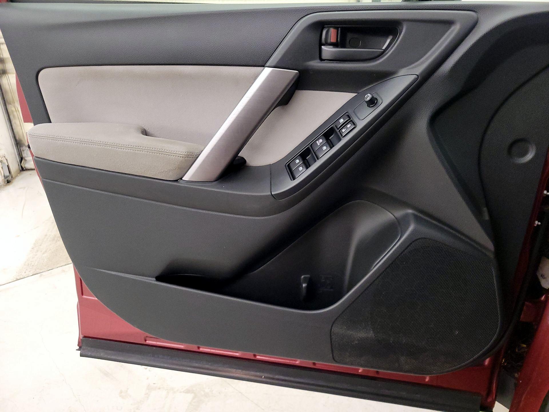 Thumbnail: 2015 Subaru Forester - 11