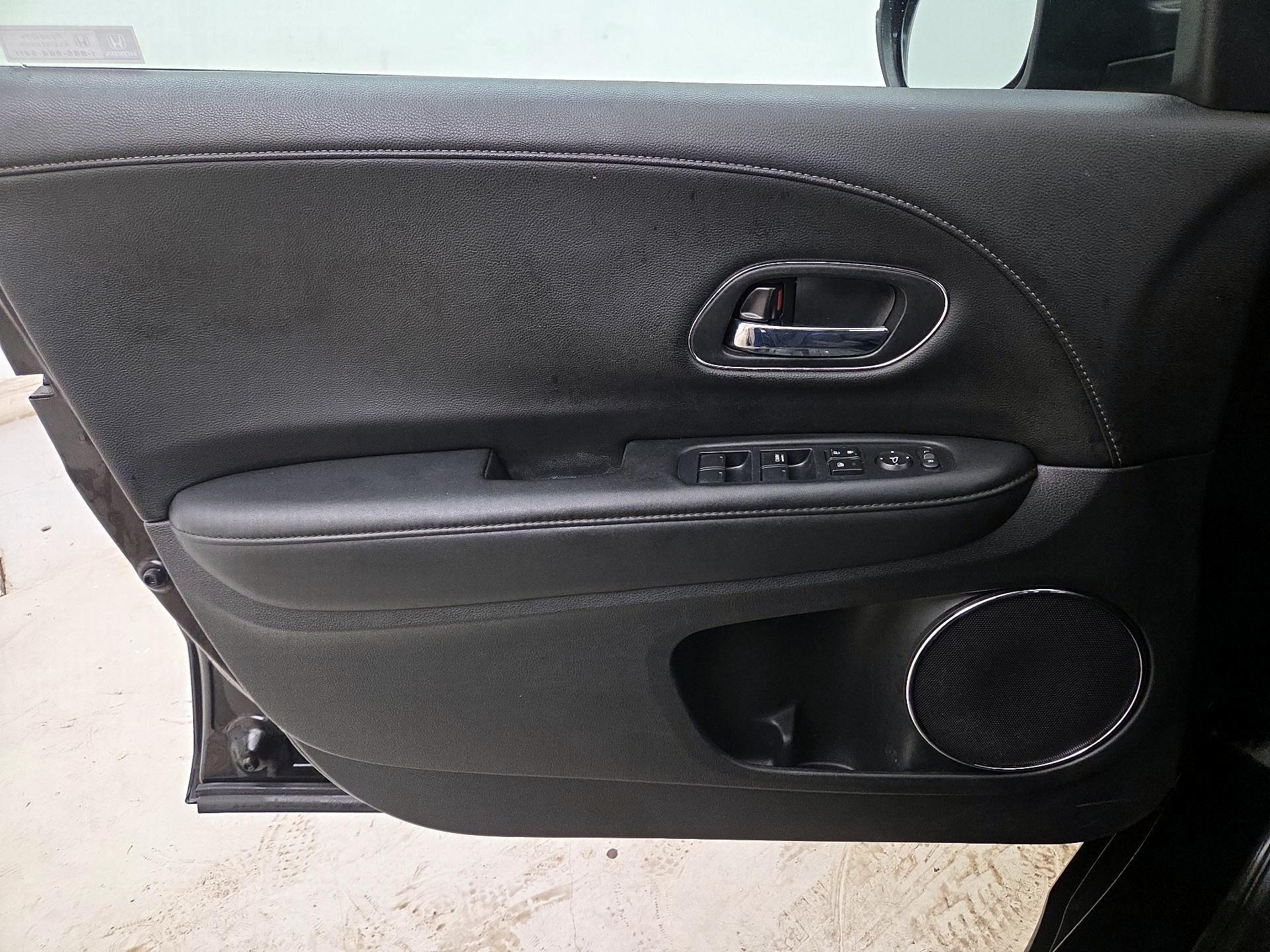 Thumbnail: 2021 Honda HR-V - 12