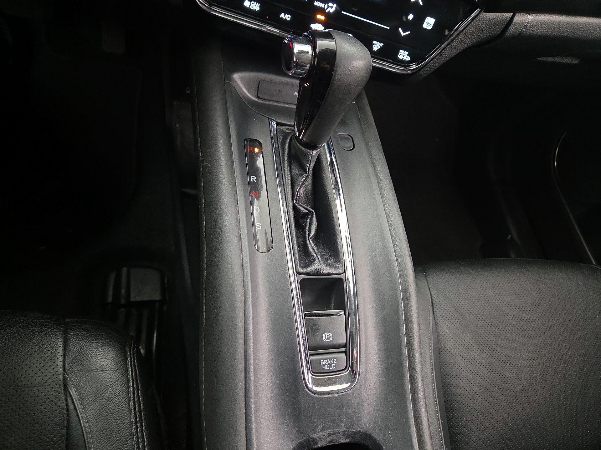 Thumbnail: 2021 Honda HR-V - 17