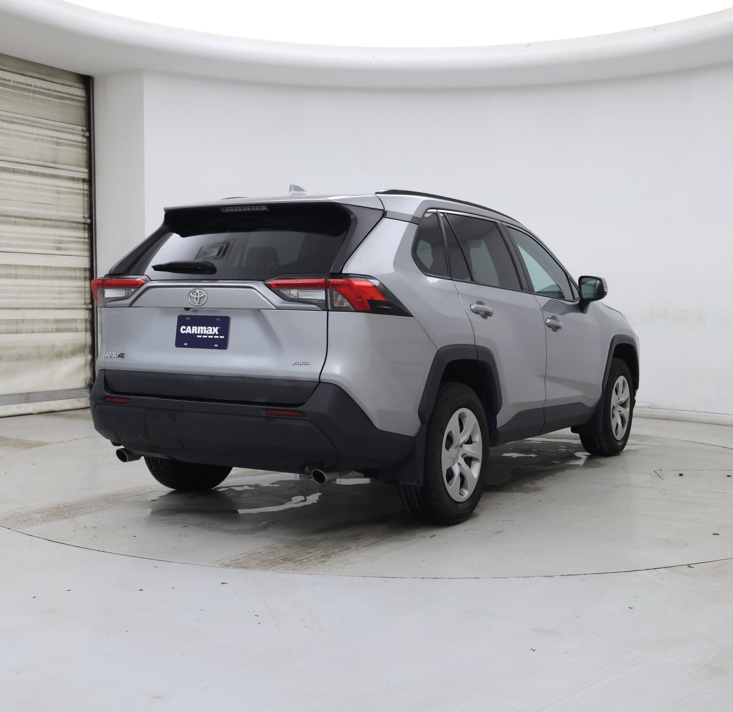 Thumbnail: 2020 Toyota RAV4 - 8