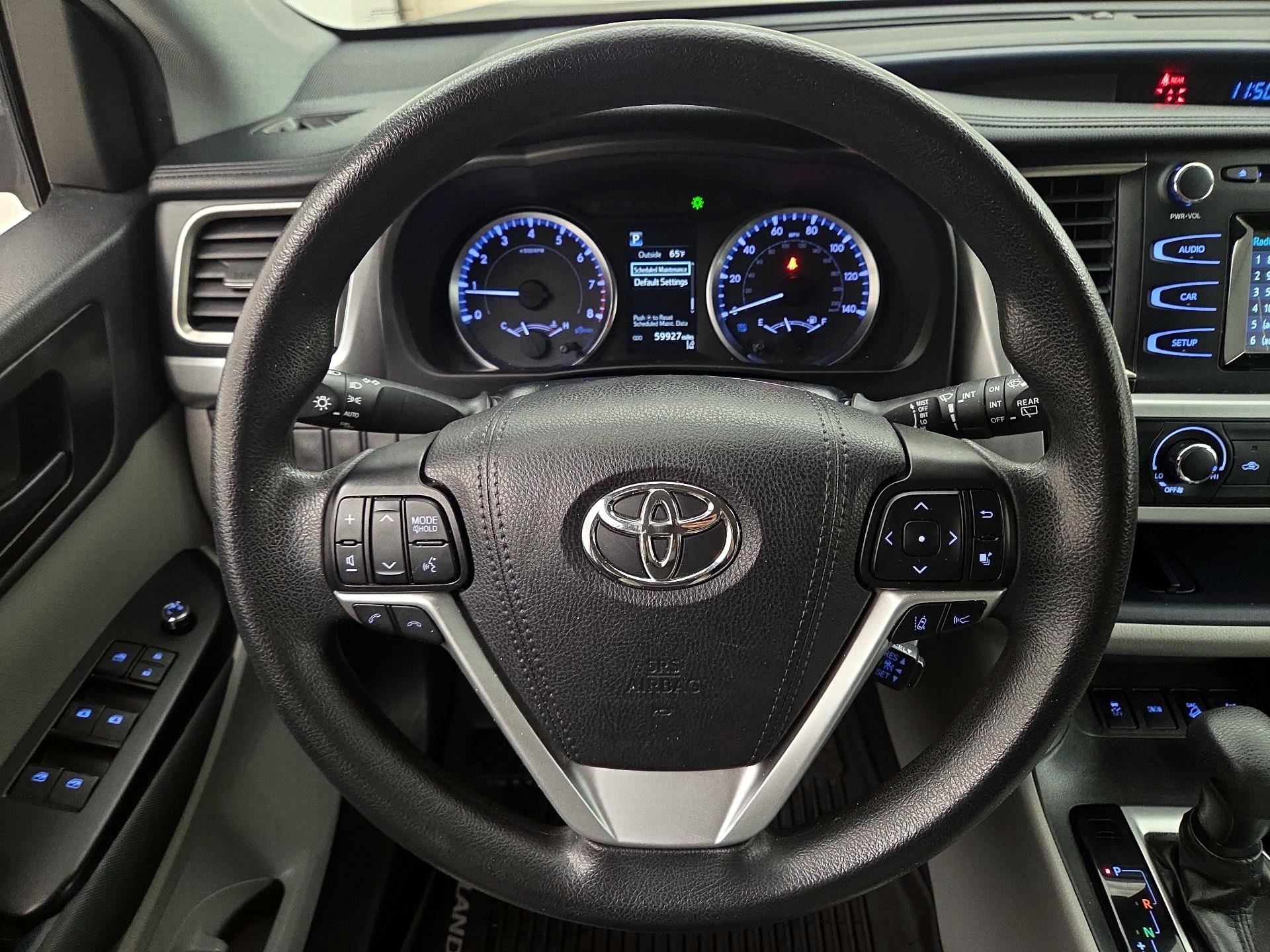 Thumbnail: 2019 Toyota Highlander - 10