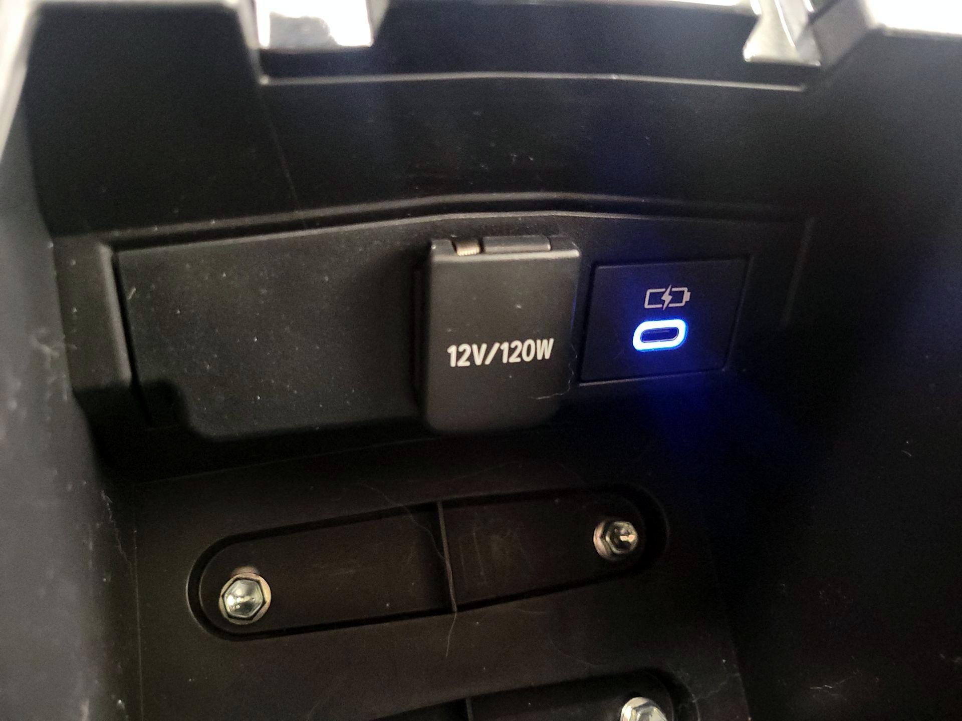 Thumbnail: 2022 Toyota Corolla - 18