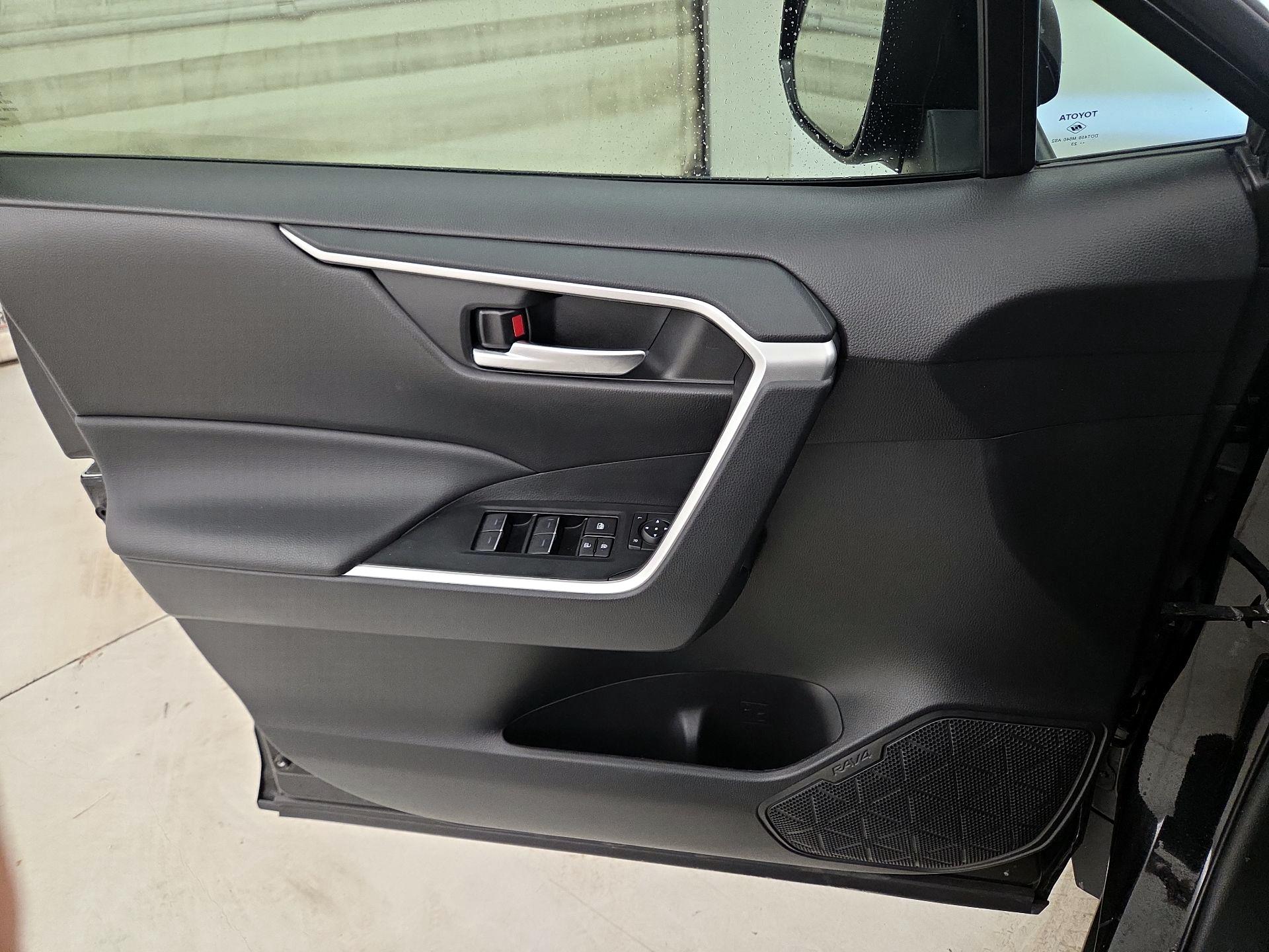 Thumbnail: 2024 Toyota RAV4 - 12