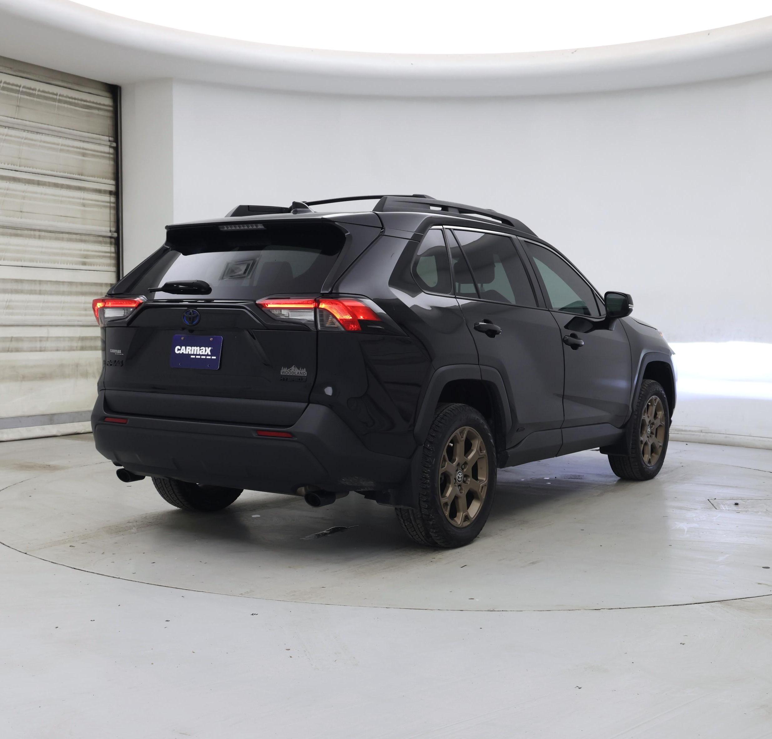 Thumbnail: 2024 Toyota RAV4 - 8
