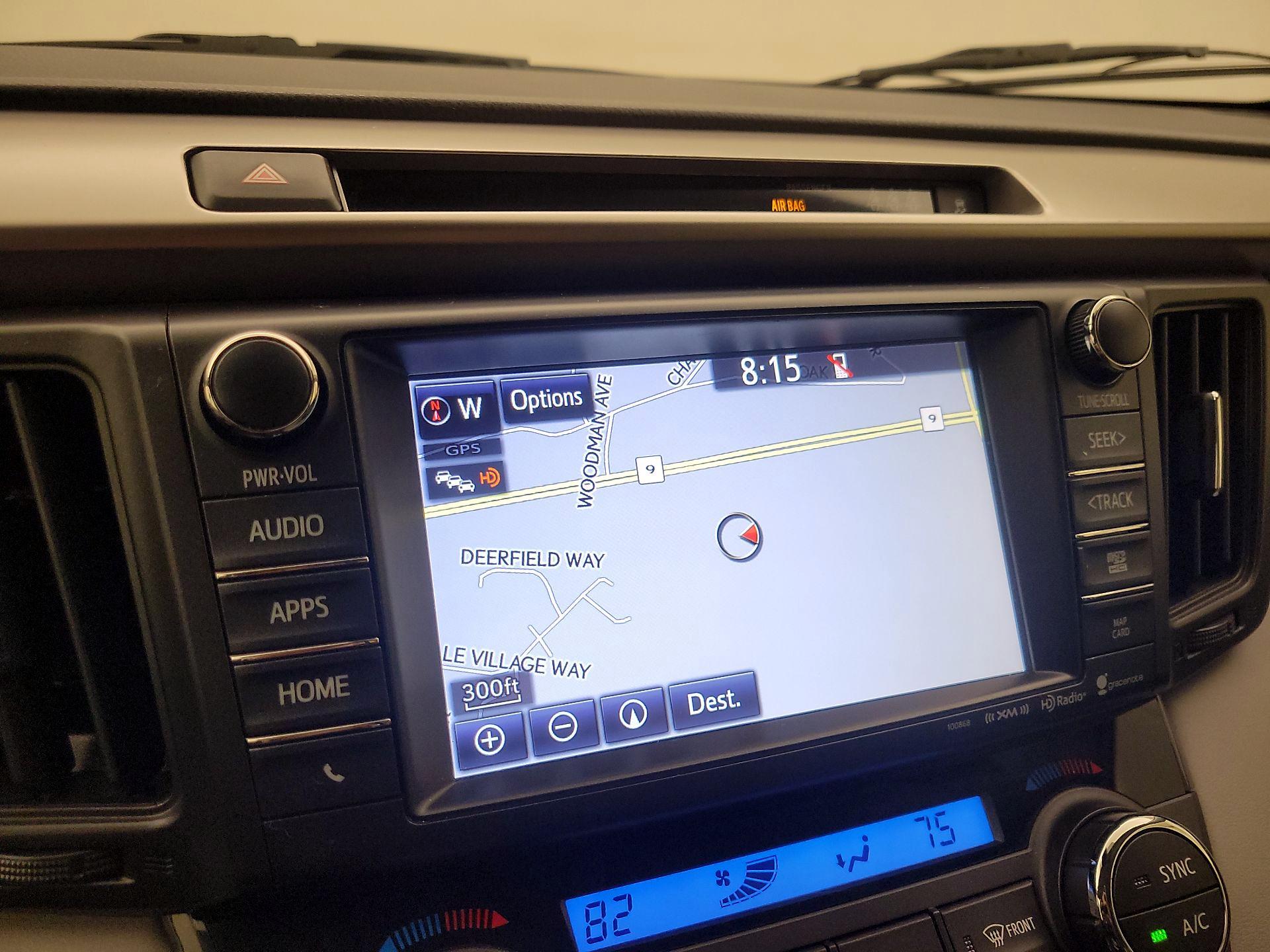 Thumbnail: 2018 Toyota RAV4 - 14