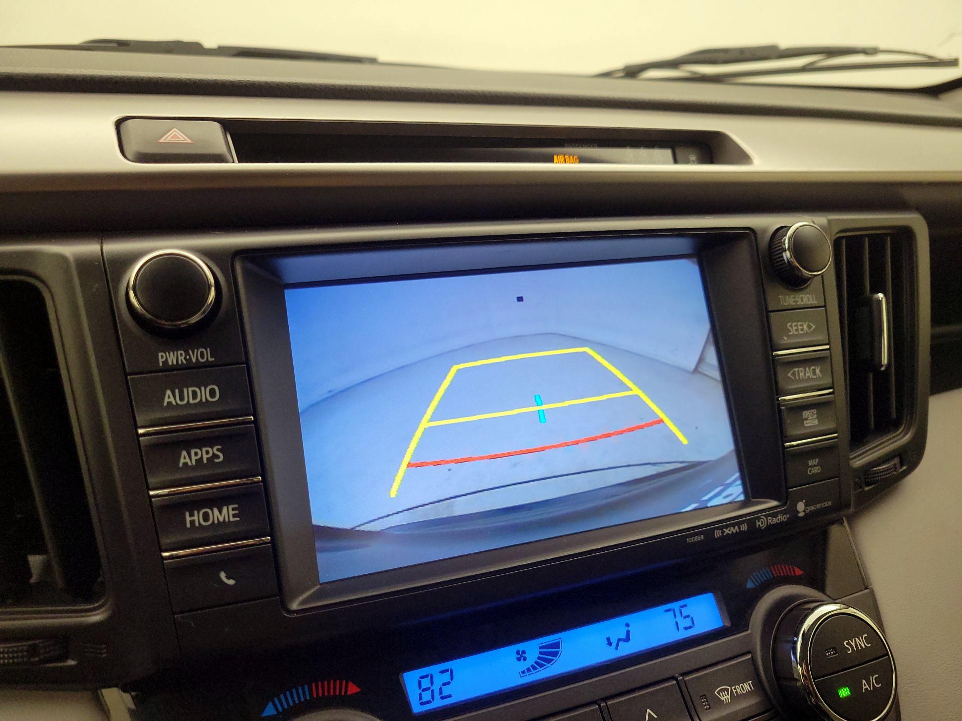 Thumbnail: 2018 Toyota RAV4 - 15