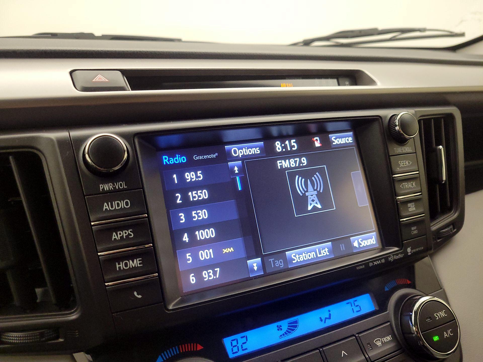 Thumbnail: 2018 Toyota RAV4 - 16