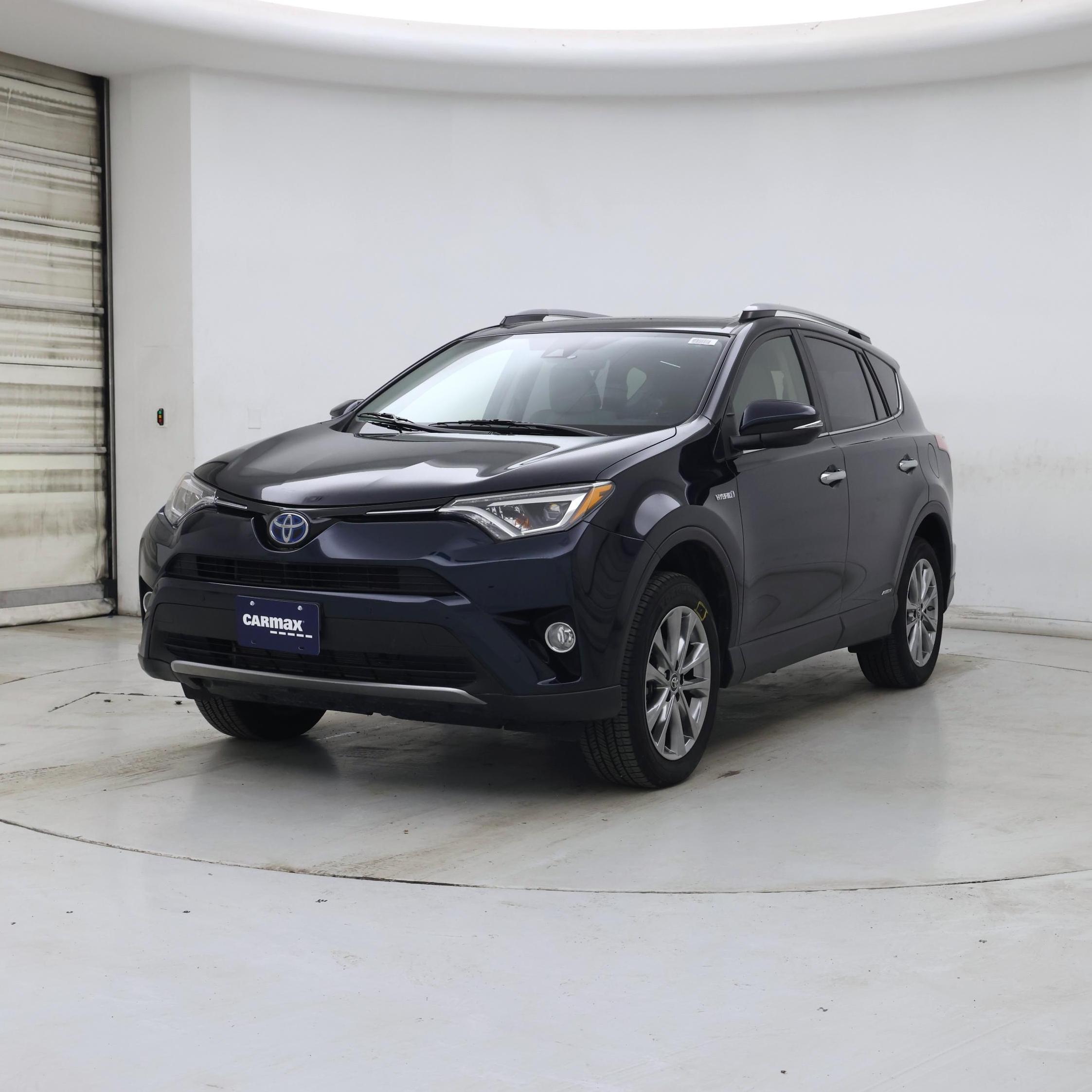 Thumbnail: 2018 Toyota RAV4 - 4