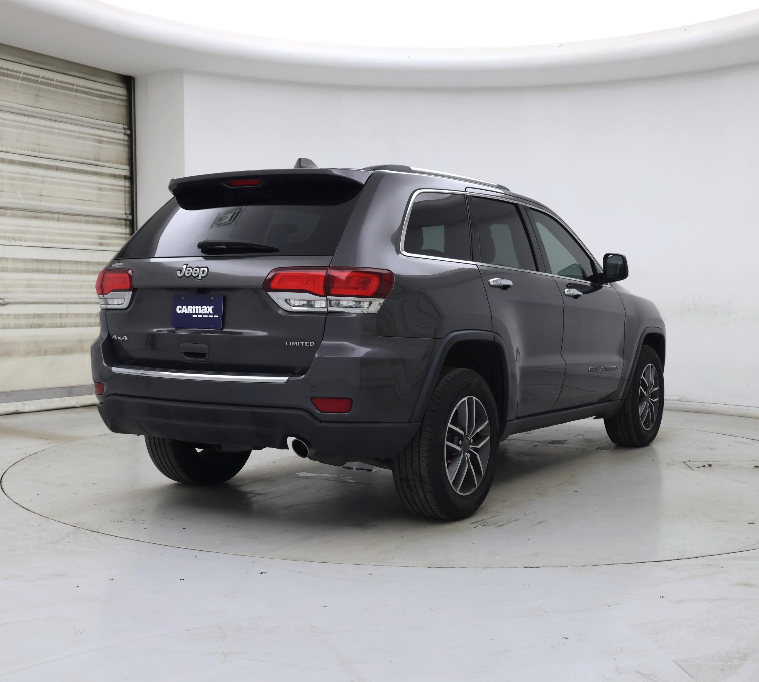 Thumbnail: 2020 Jeep Grand Cherokee - 8