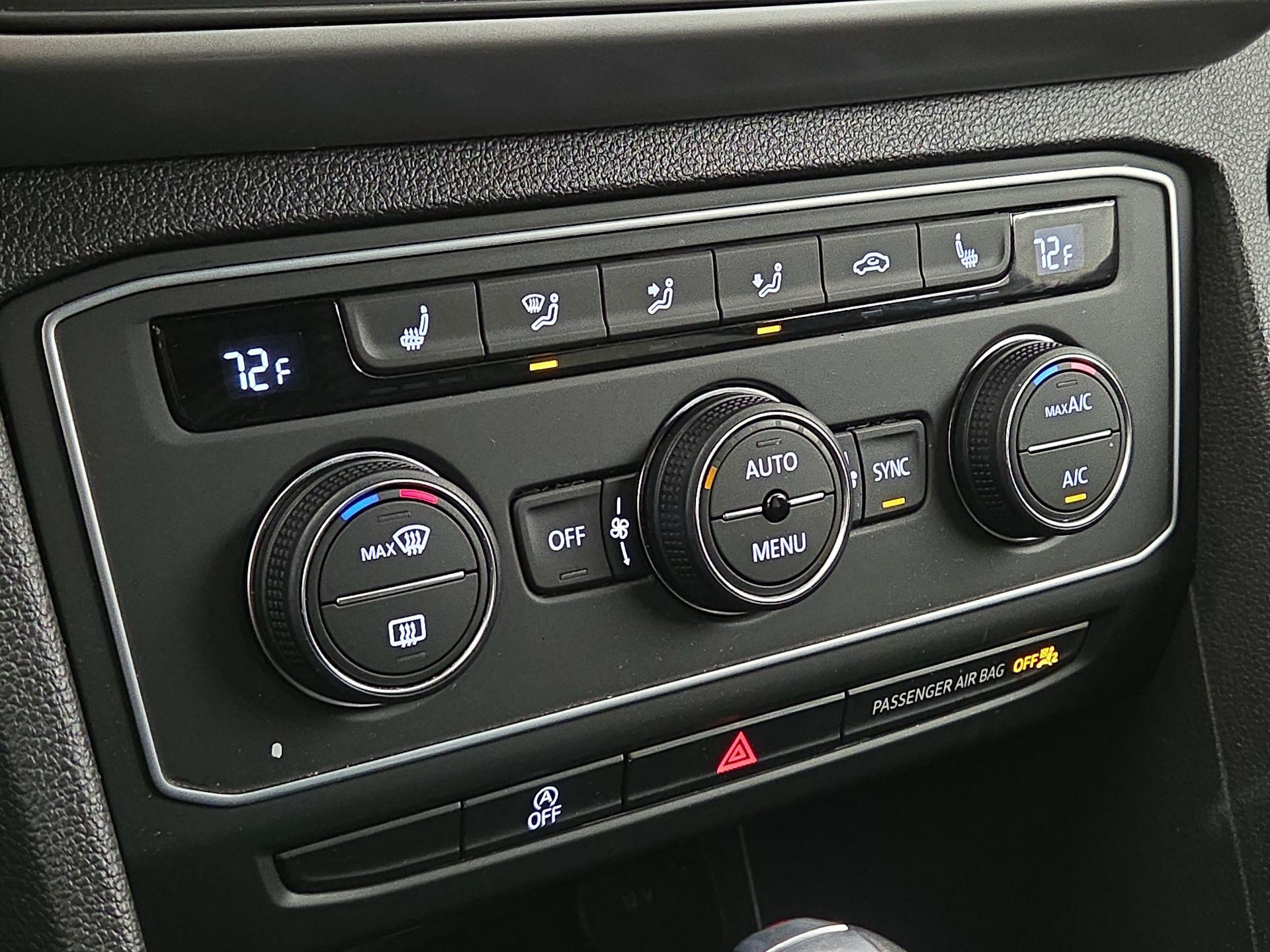 Thumbnail: 2021 Volkswagen Atlas - 16