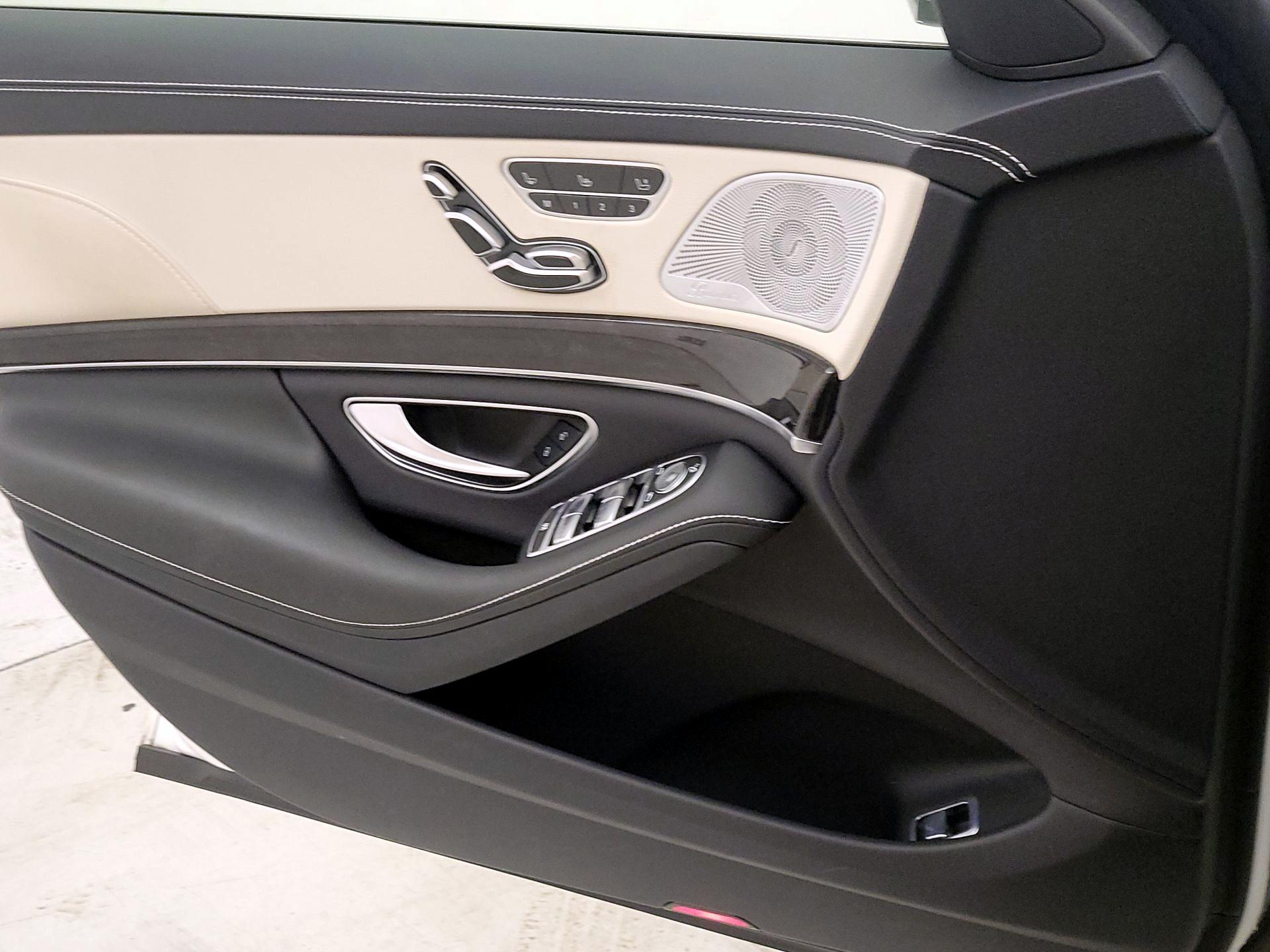 Thumbnail: 2018 Mercedes-Benz S-Class - 12