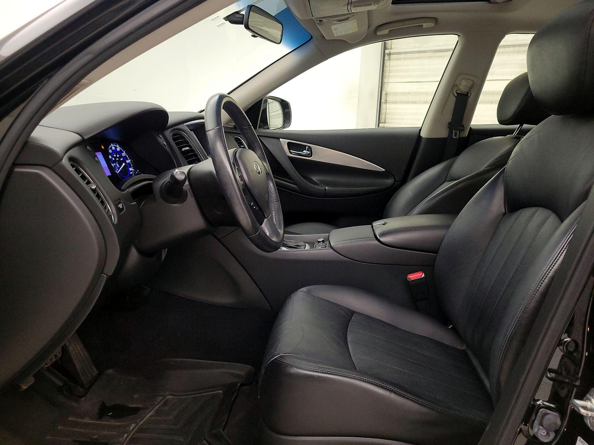 Thumbnail: 2017 INFINITI QX50 - 11