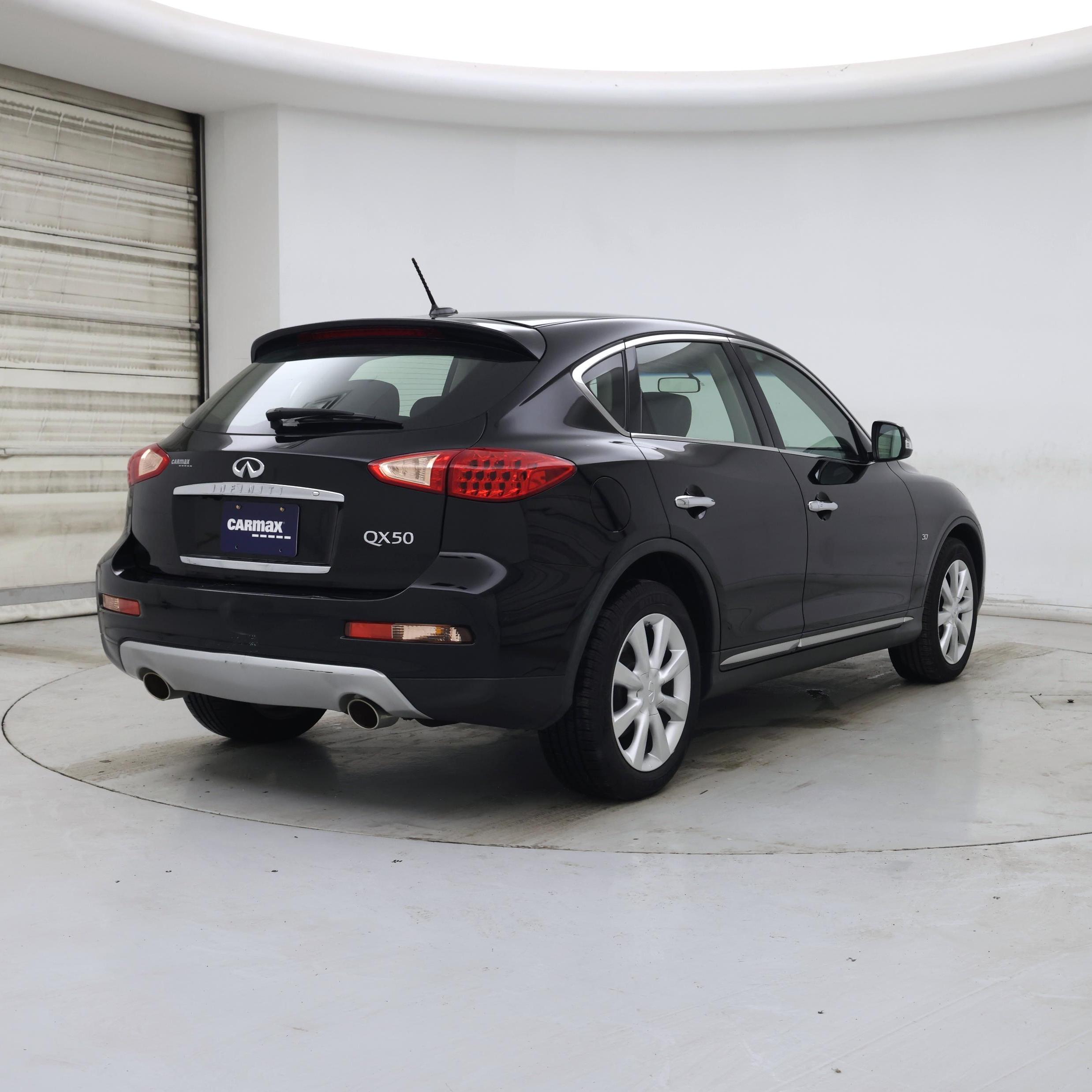 Thumbnail: 2017 INFINITI QX50 - 8