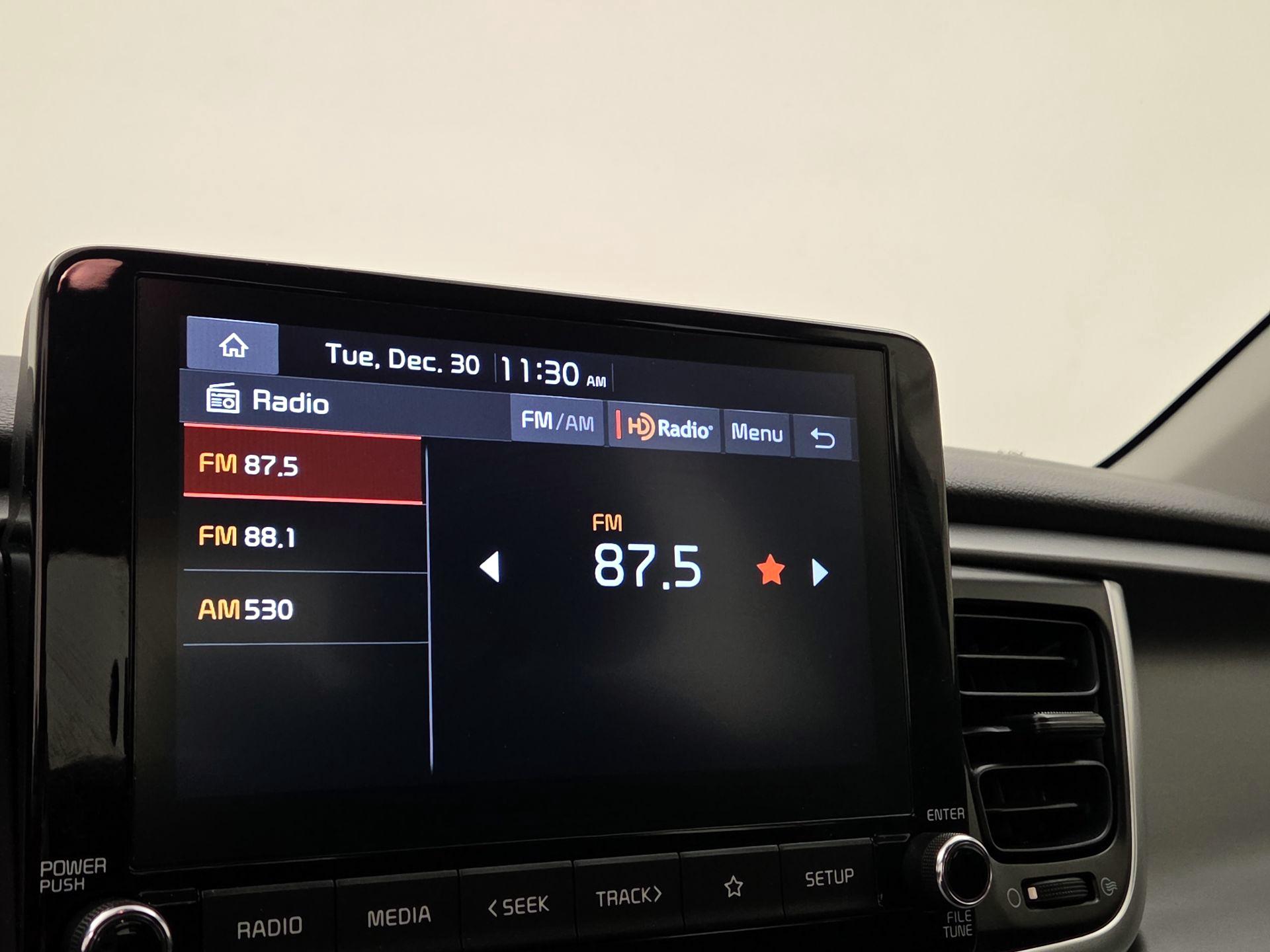 Thumbnail: 2022 Kia Rio - 15