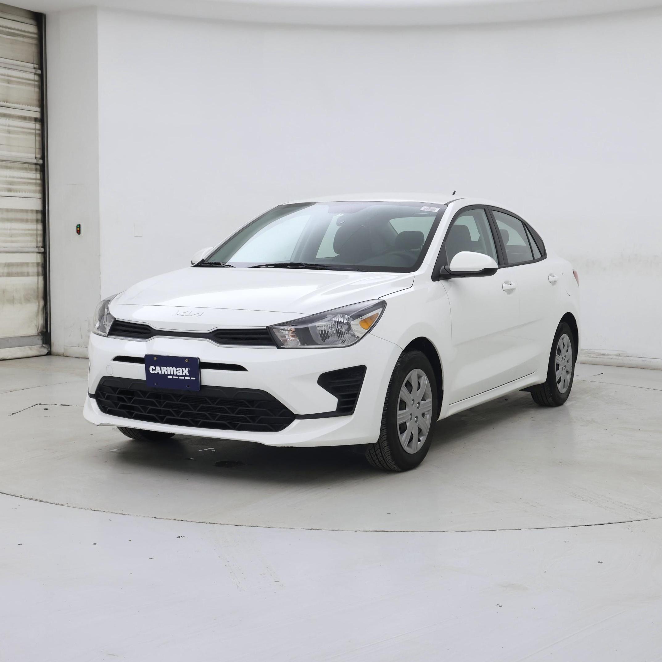 Thumbnail: 2022 Kia Rio - 4