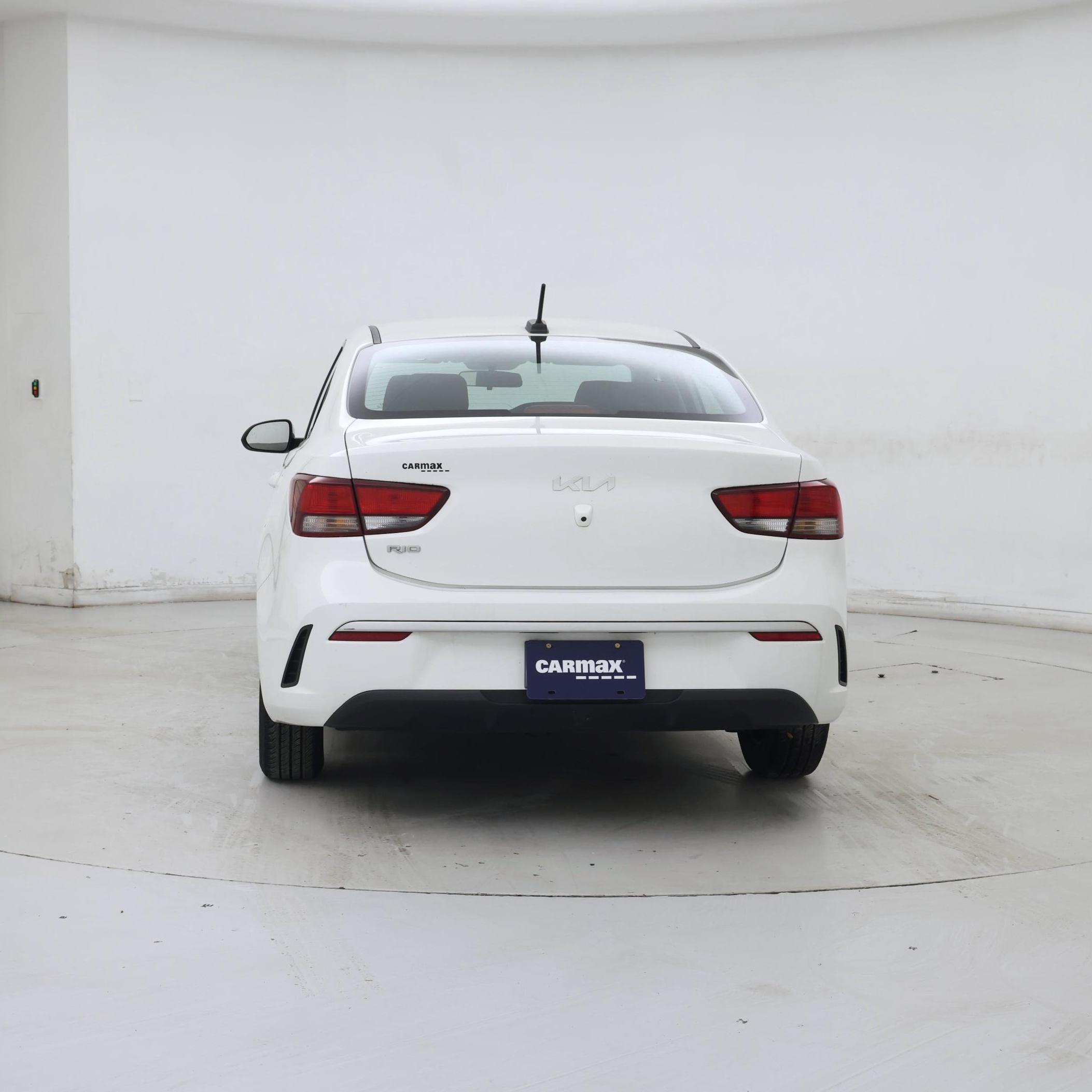 Thumbnail: 2022 Kia Rio - 6