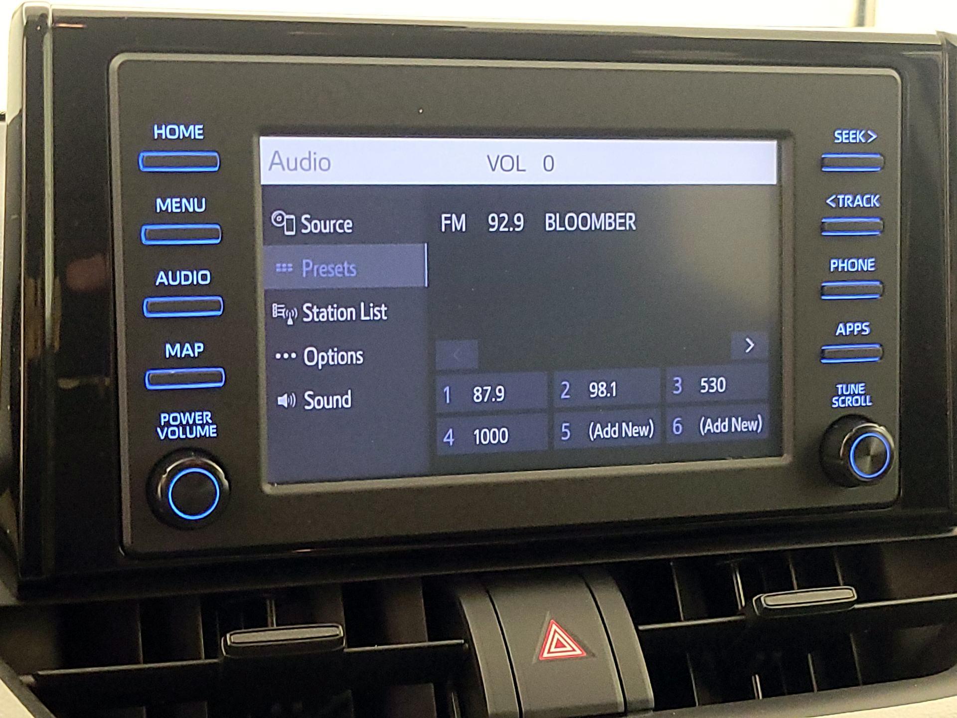 Thumbnail: 2019 Toyota RAV4 - 15