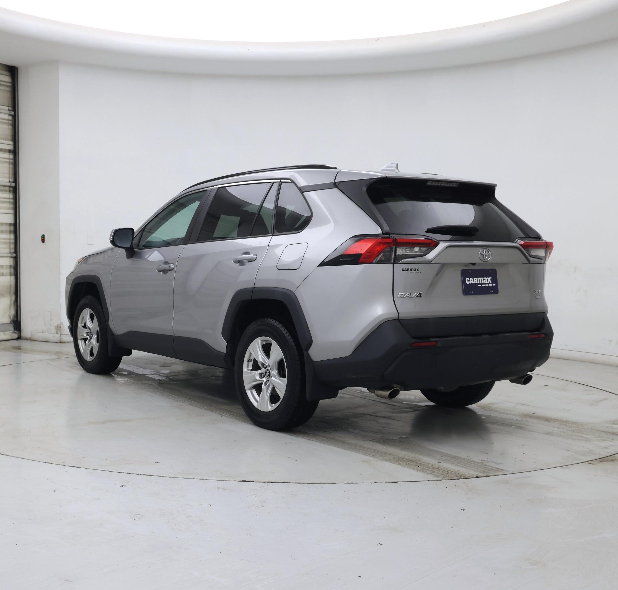 Thumbnail: 2019 Toyota RAV4 - 2