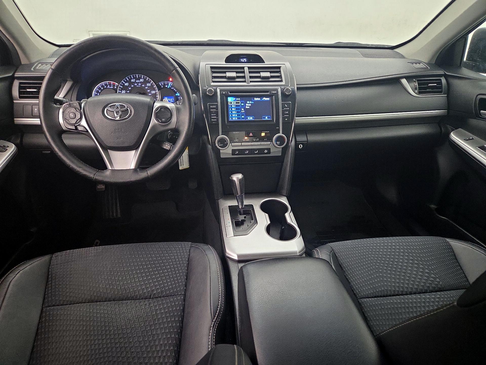 Thumbnail: 2014 Toyota Camry - 9