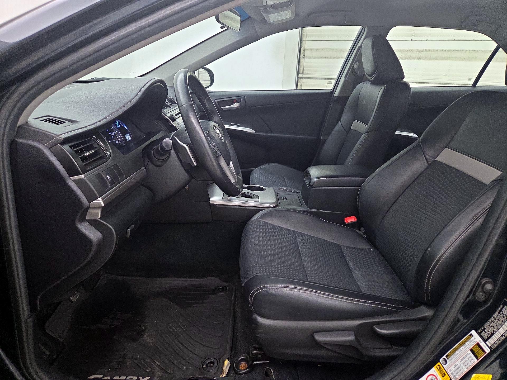 Thumbnail: 2014 Toyota Camry - 11