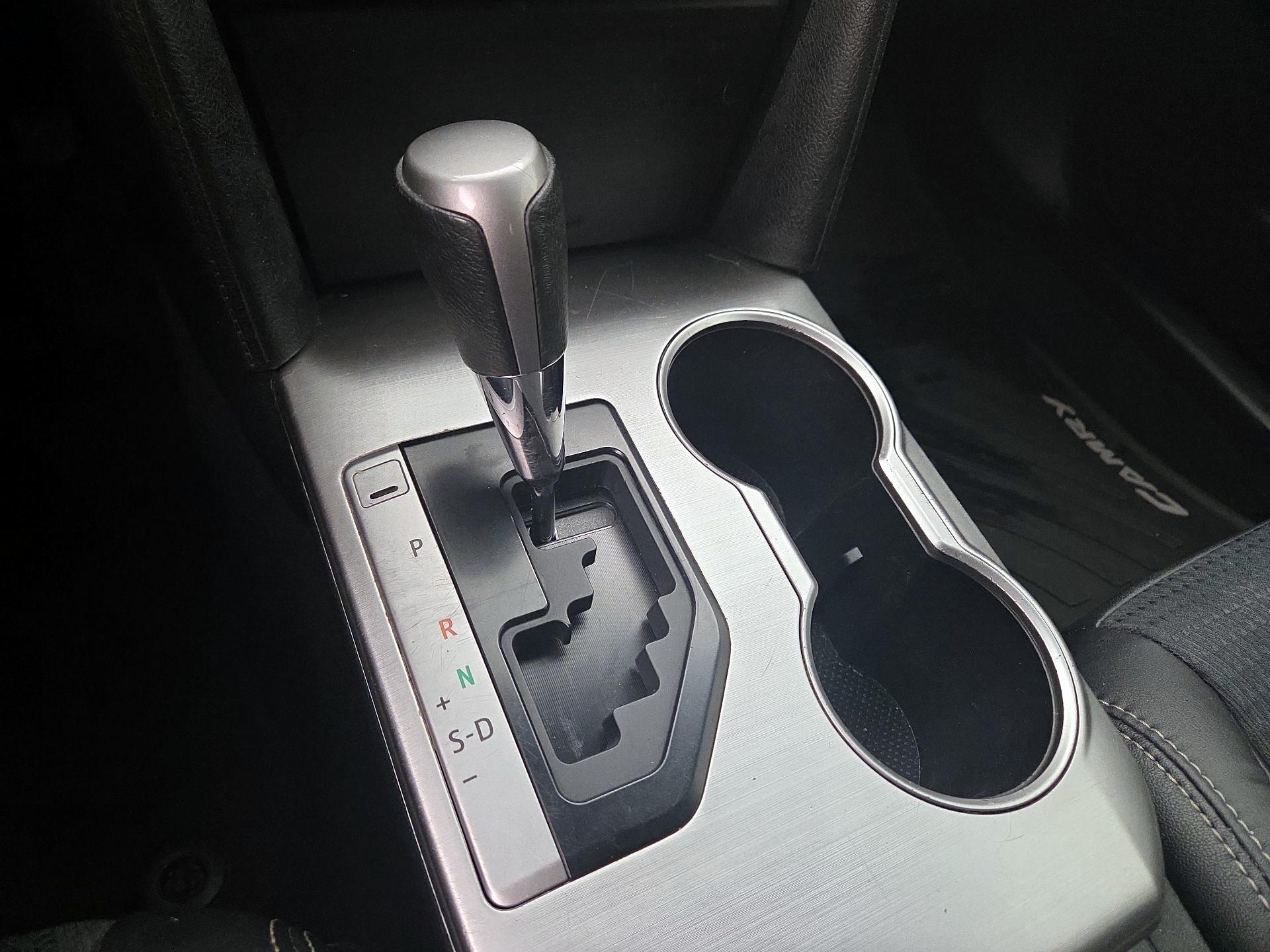 Thumbnail: 2014 Toyota Camry - 16