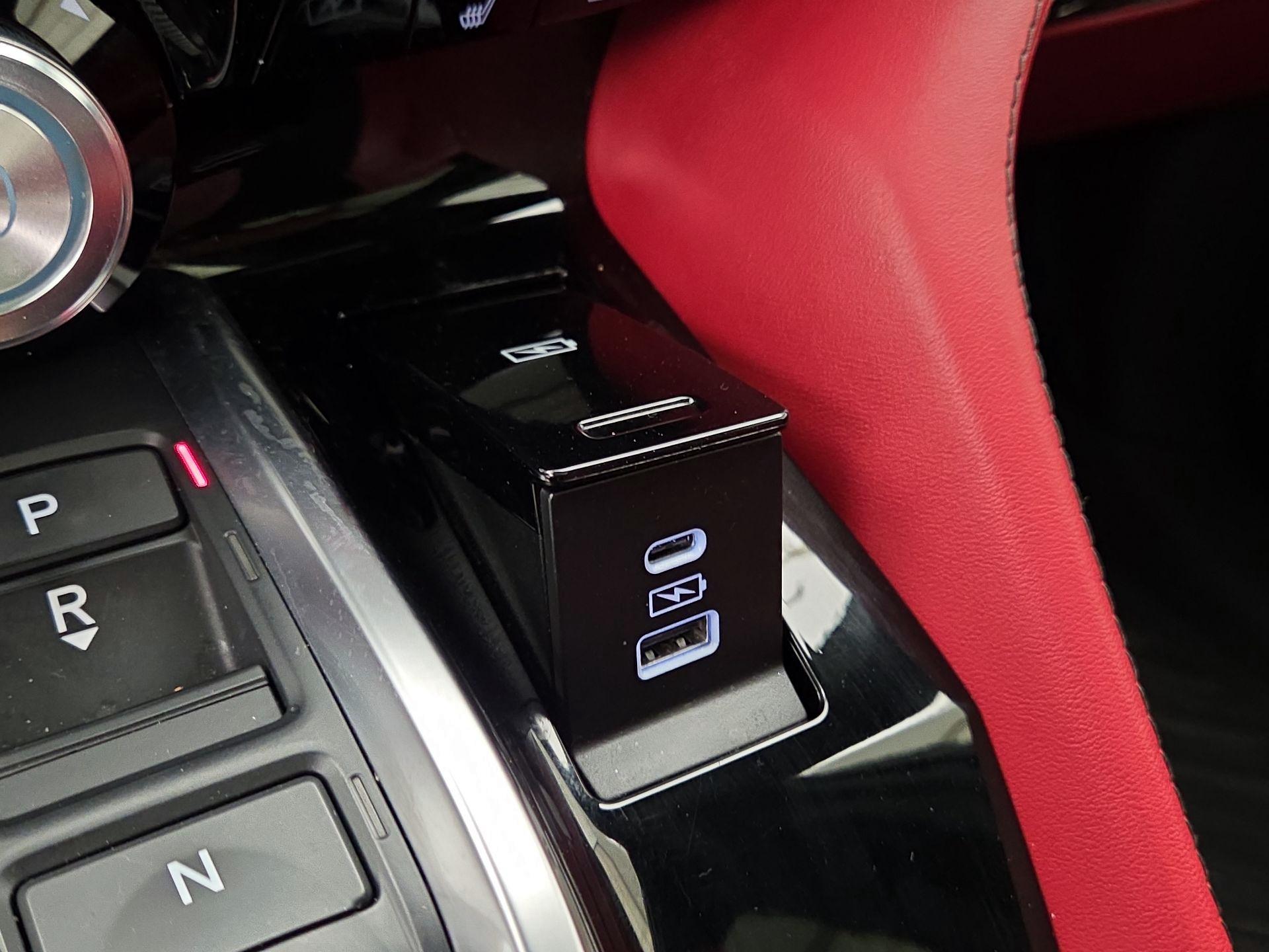 Thumbnail: 2022 Acura MDX - 18