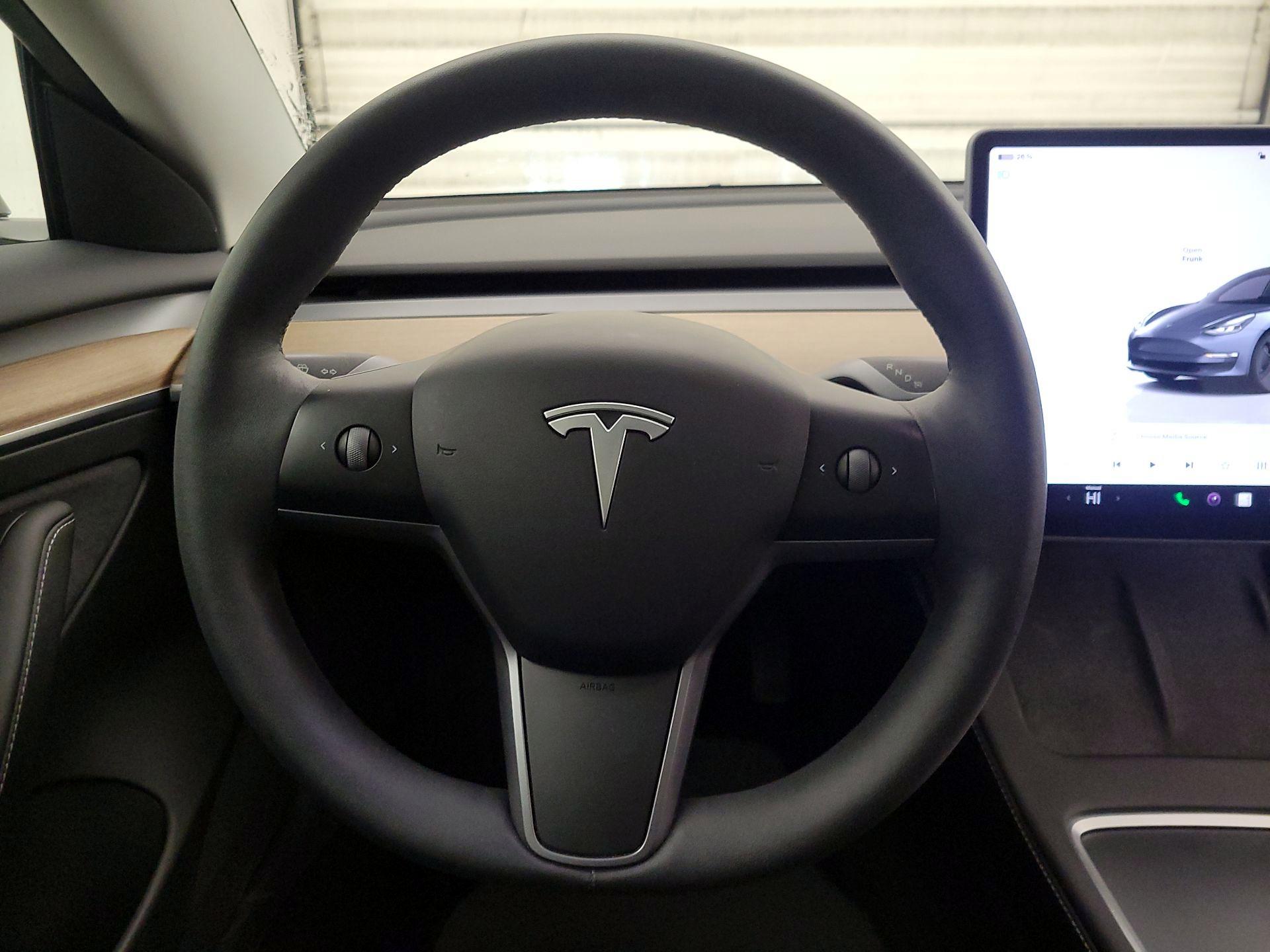 Thumbnail: 2023 Tesla Model 3 - 10