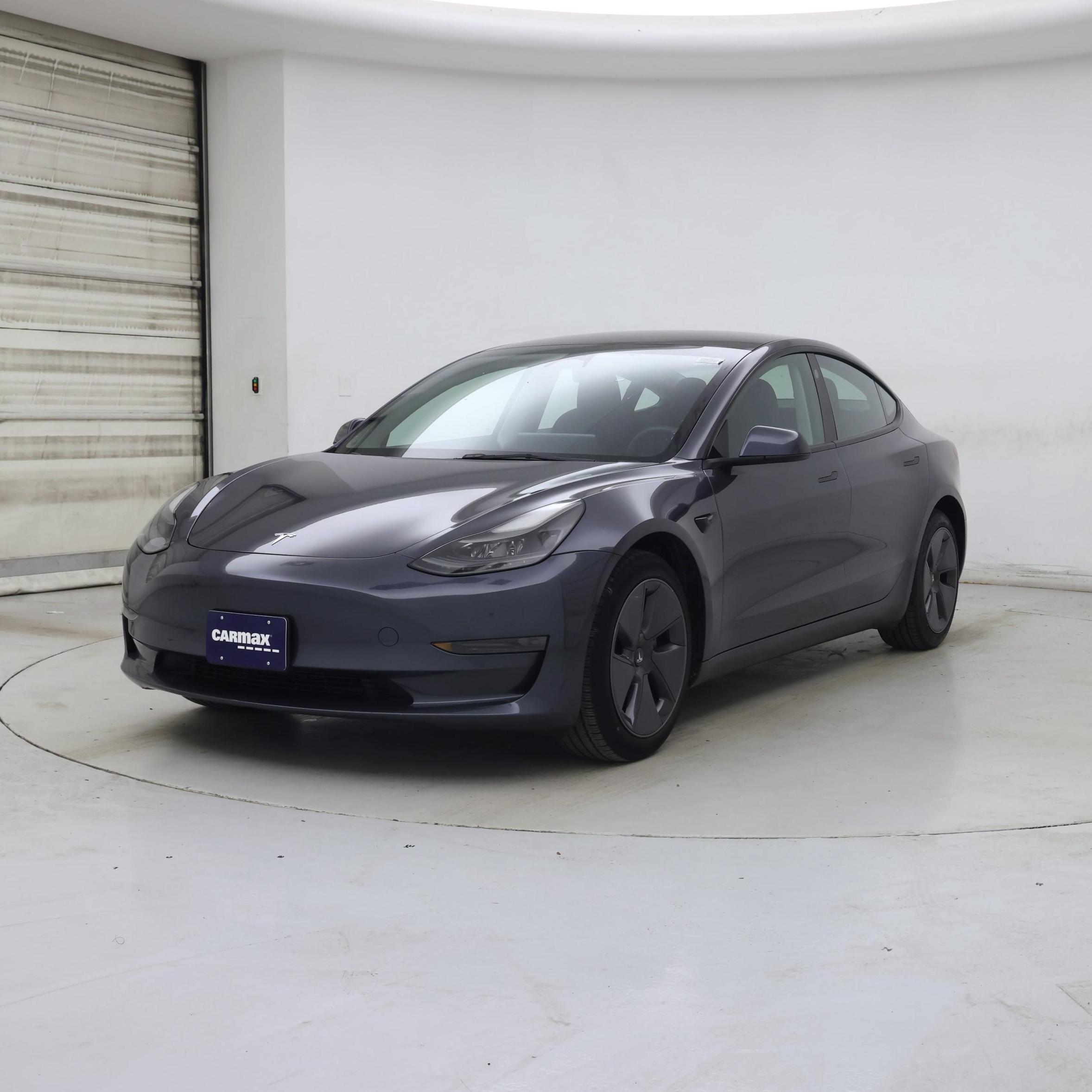 Thumbnail: 2023 Tesla Model 3 - 4